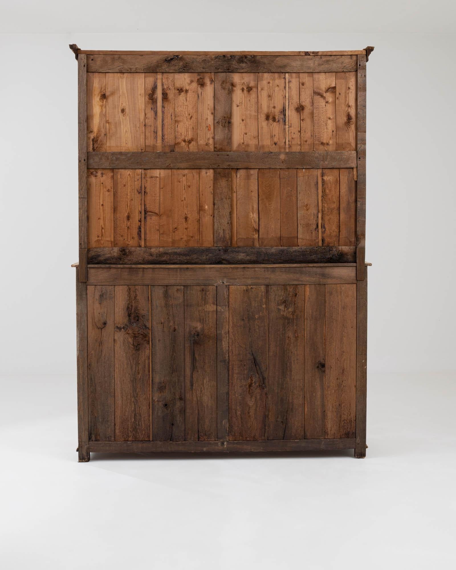 Early 19th Century French Provincial Oak Vitrine For Sale 11