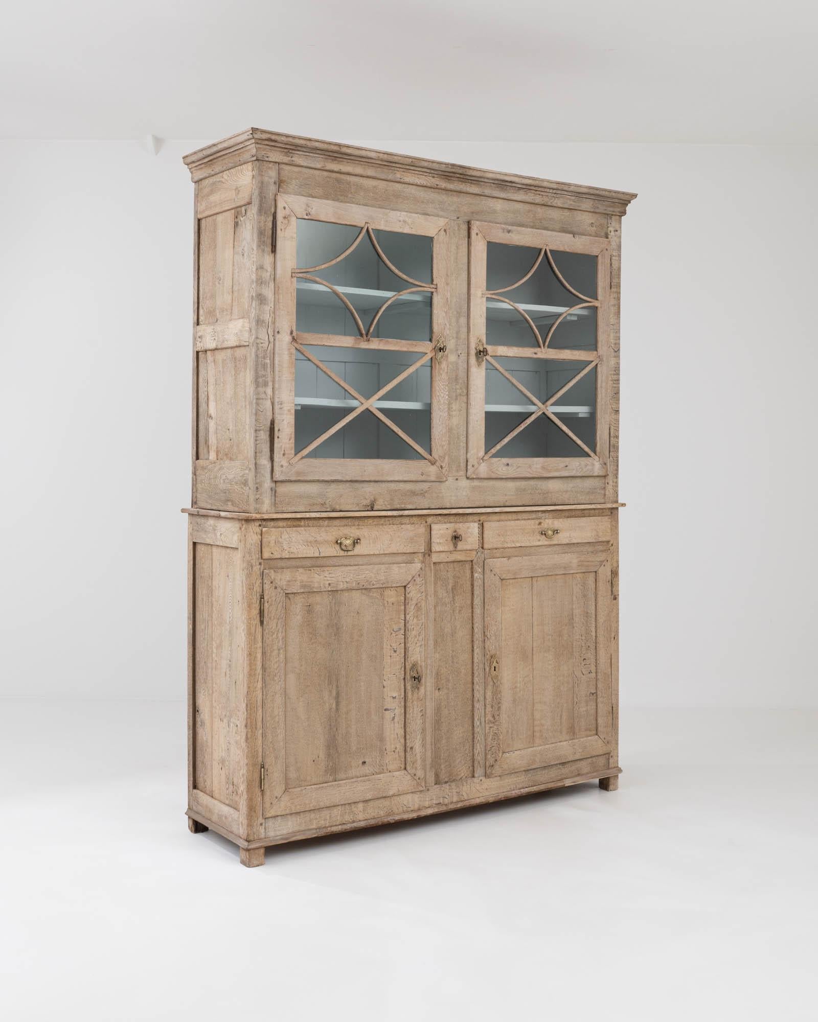 Early 19th Century French Provincial Oak Vitrine For Sale 1