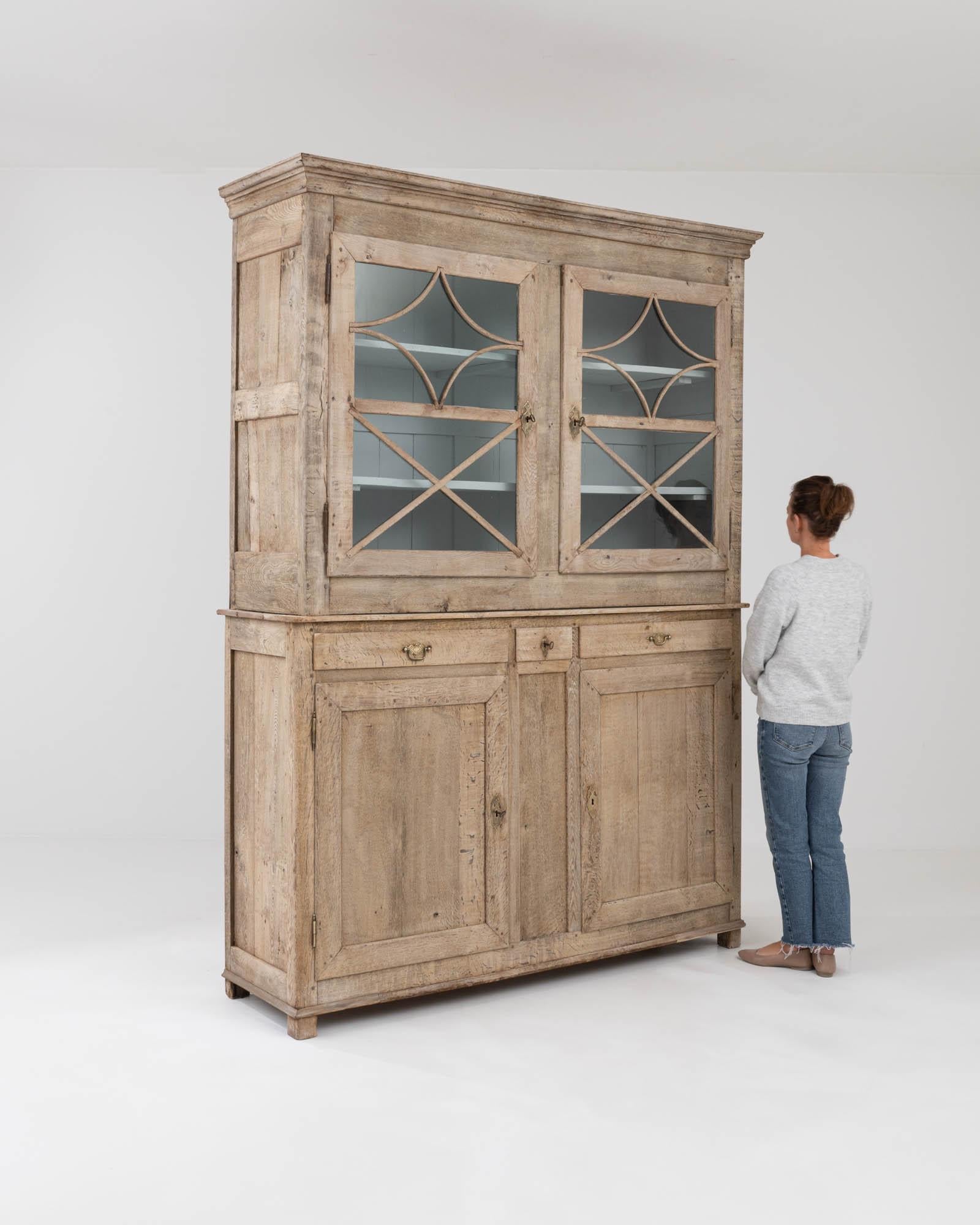 Early 19th Century French Provincial Oak Vitrine For Sale 3