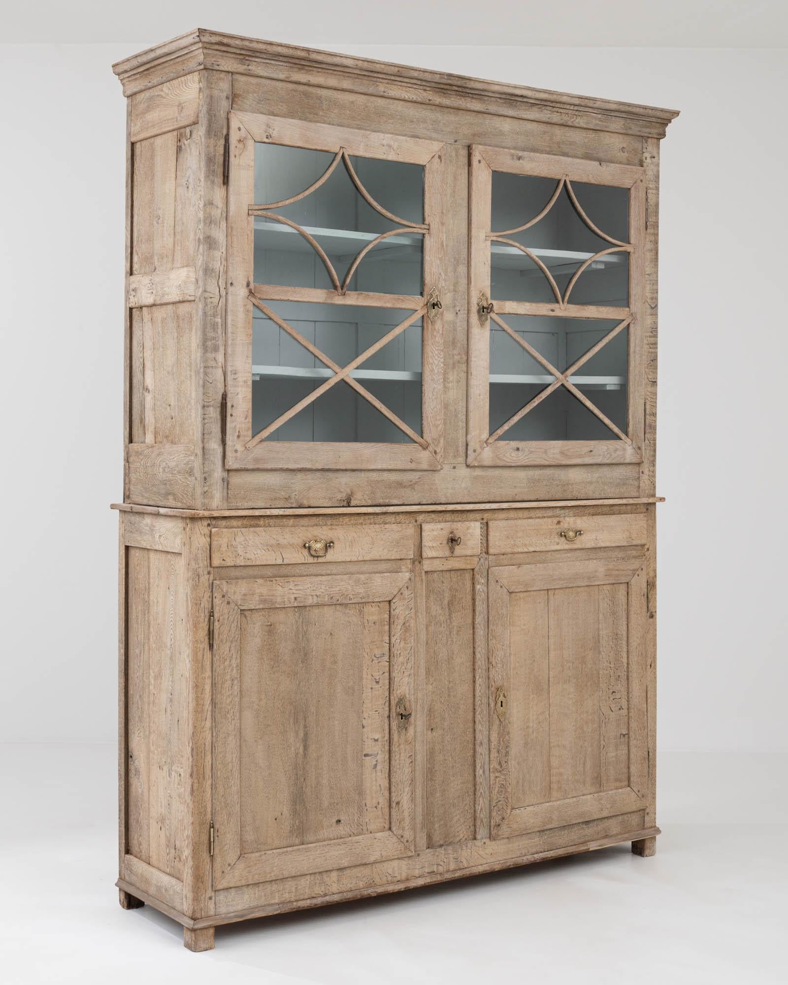 Early 19th Century French Provincial Oak Vitrine For Sale 4