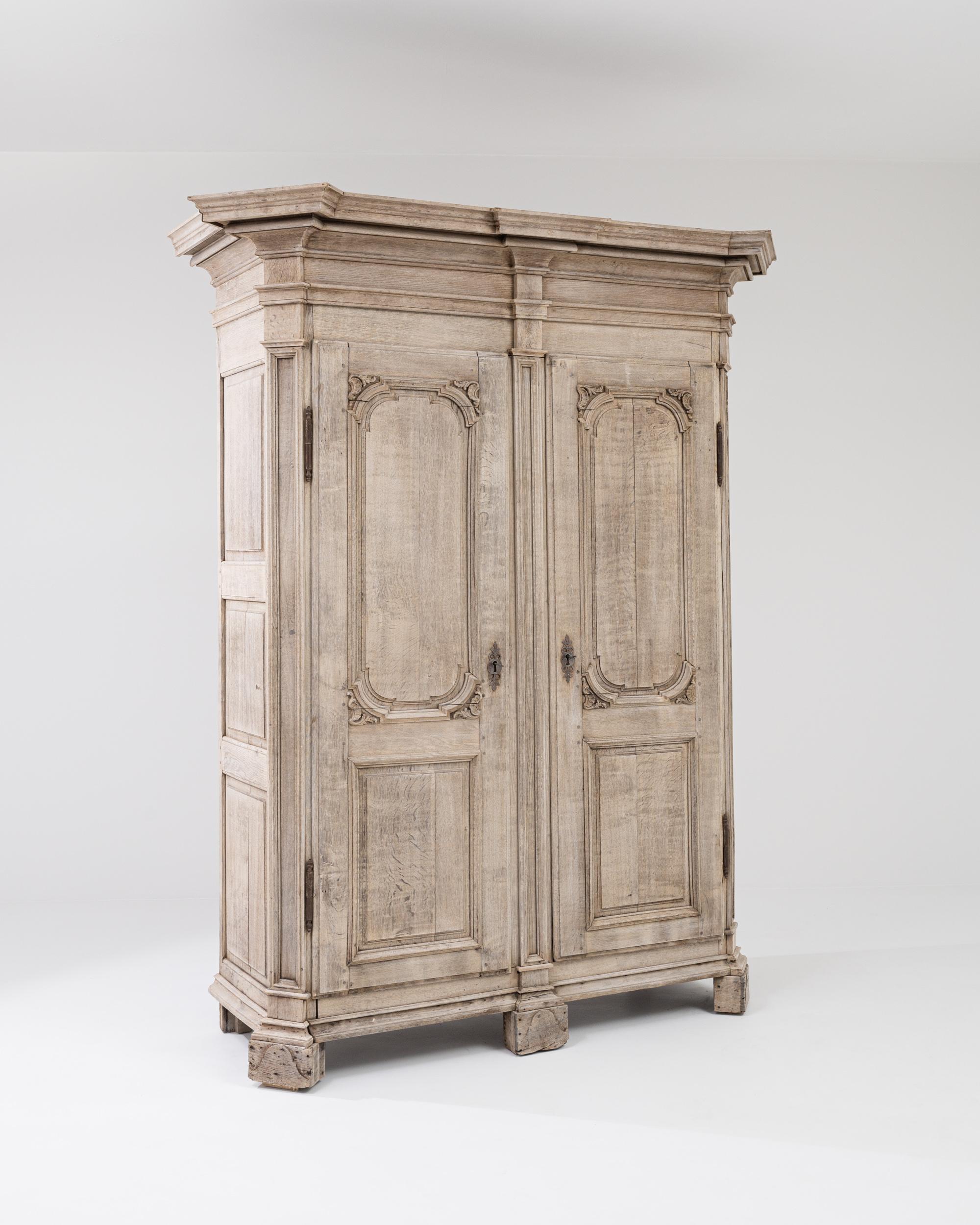 Early 19th Century French Provincial Oak Wardrobe 1