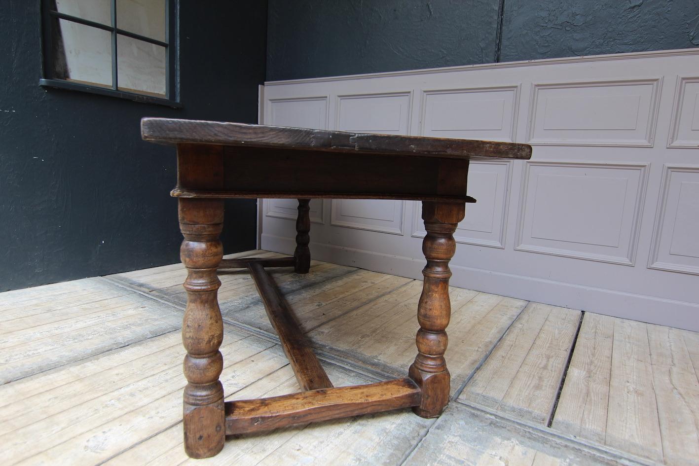 Early 19th Century French Refectory Table Made of Oak 11