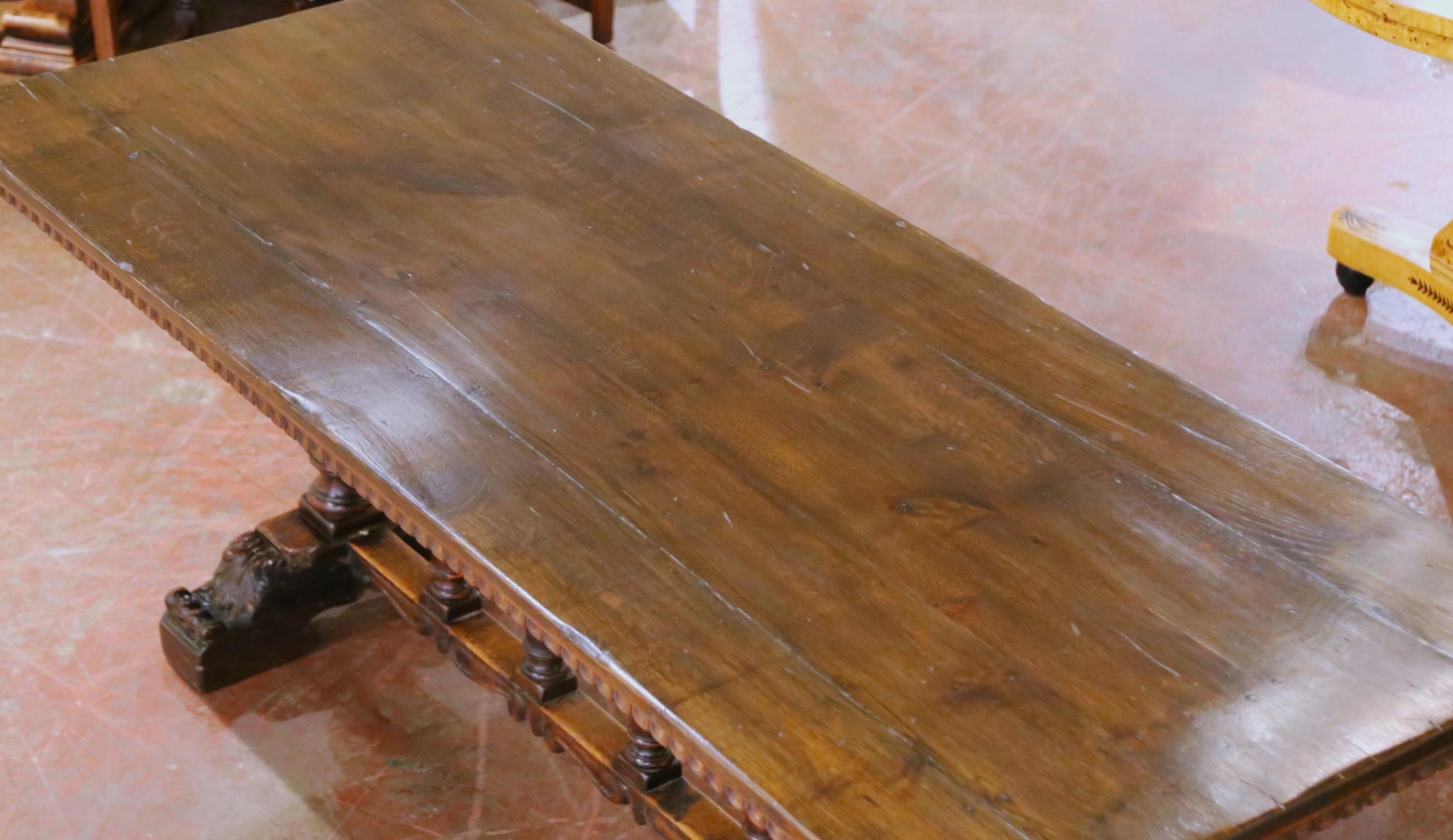 Mesa de refectorio de roble renacentista francés de principios del siglo XIX con base de balaustre Renacimiento en venta