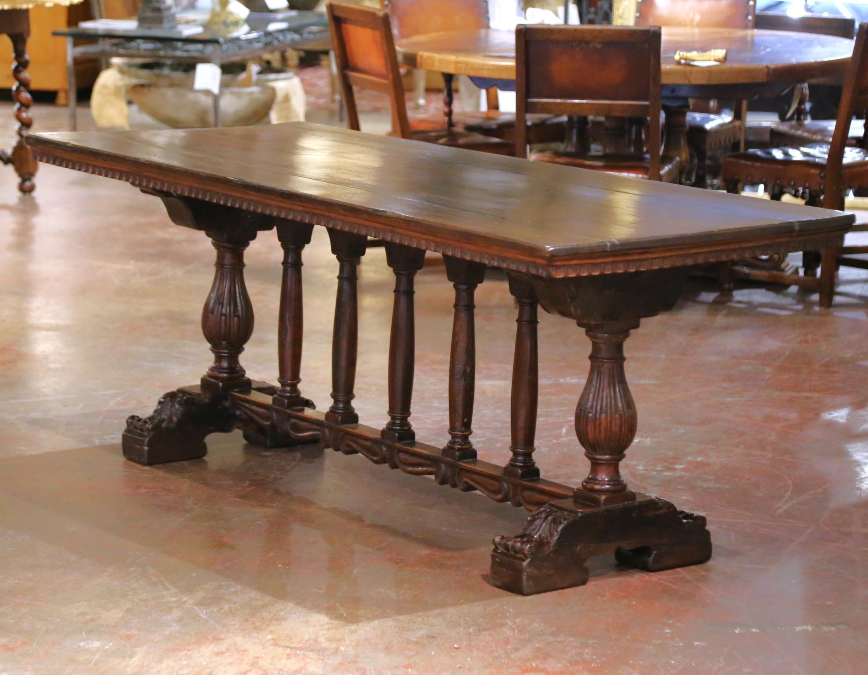 Mesa de refectorio de roble renacentista francés de principios del siglo XIX con base de balaustre Tallado a mano en venta