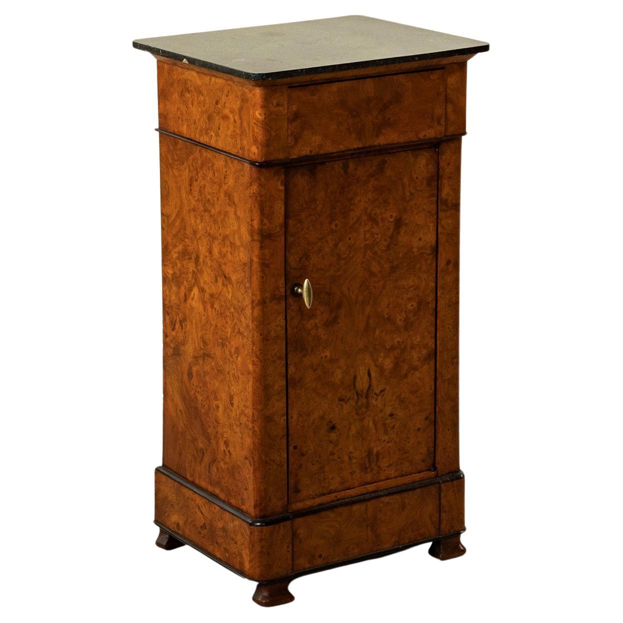 Early 19th Century French Restauration Period Burl Ash Nightstand or Side Table For Sale