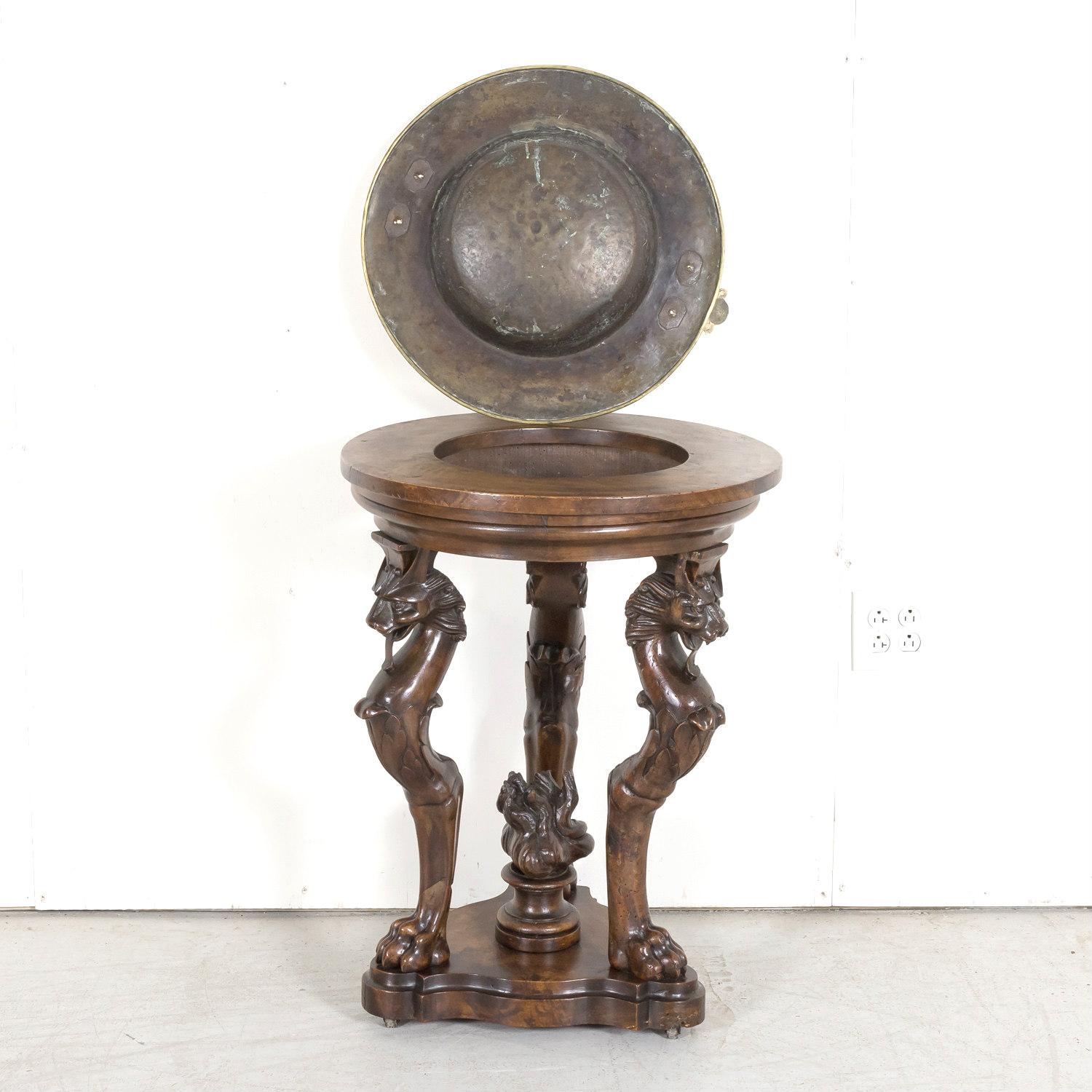 Early 19th Century French Restauration Period Carved Walnut Brazier Tripod Table For Sale 9