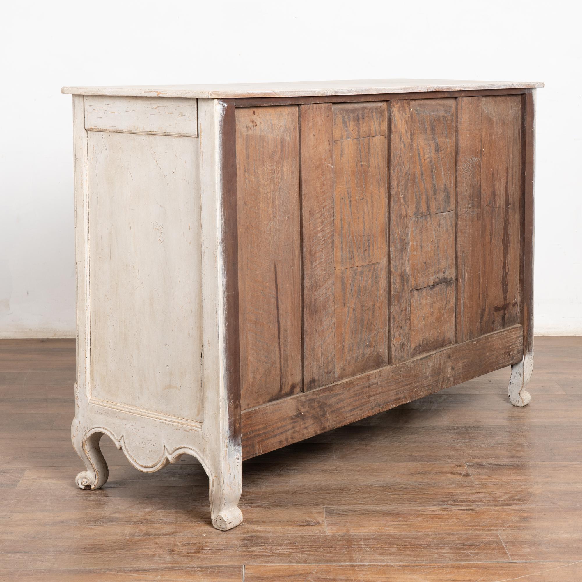 Frühes 19. Jahrhundert Französisches Sideboard Buffet Weiß gestrichen im Angebot 13