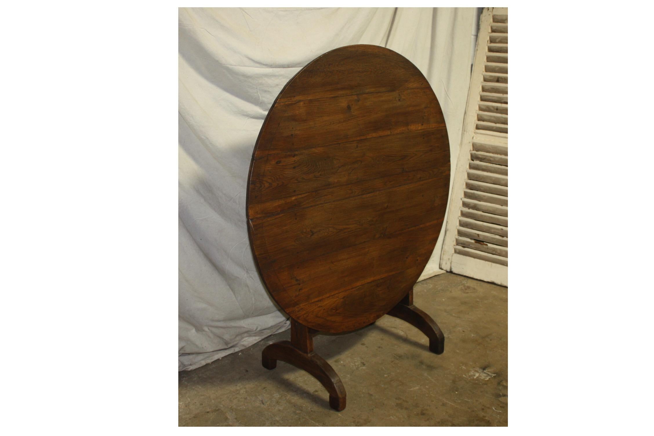 Early 19th Century French Tilt-Top Table In Good Condition In Stockbridge, GA