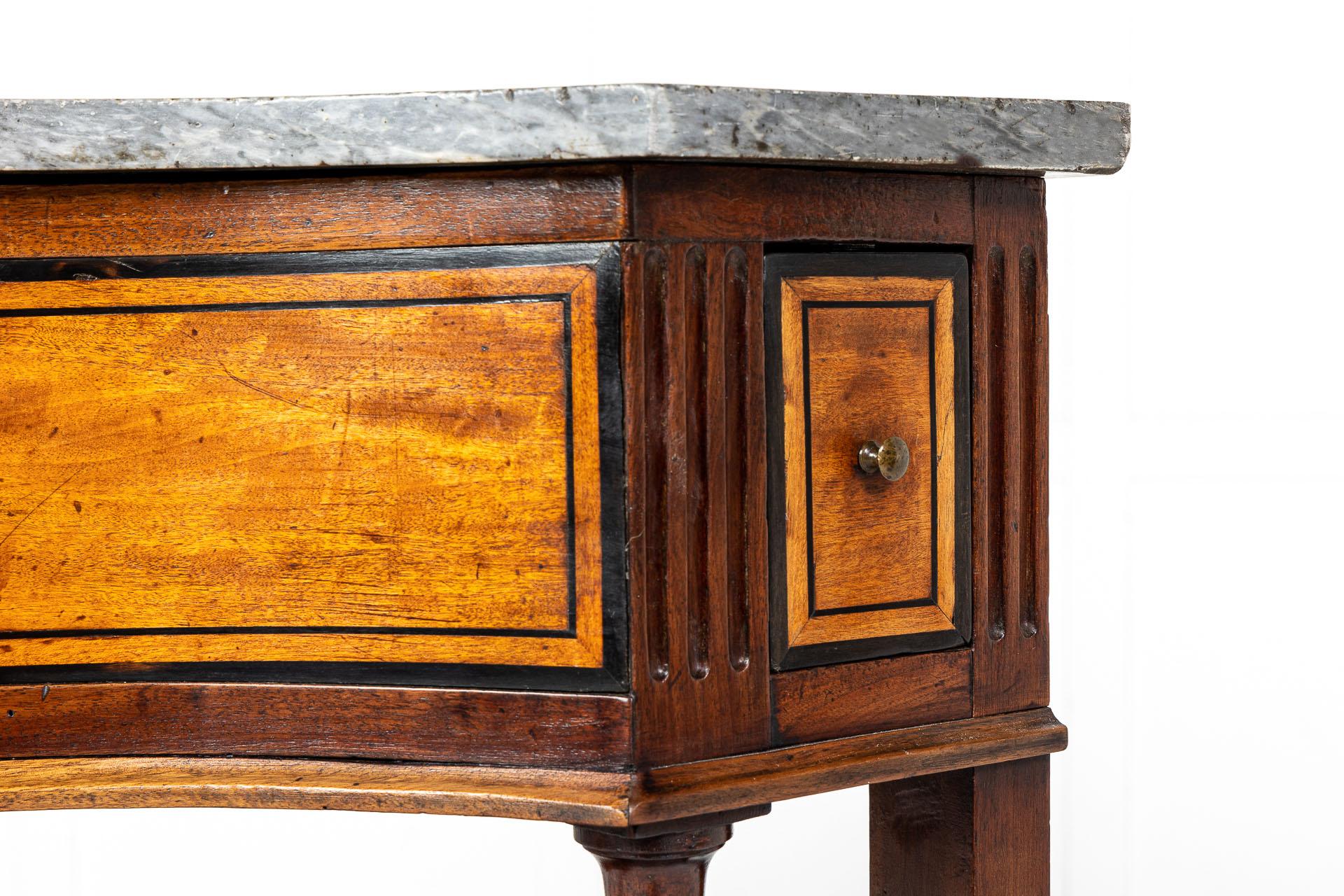 Early 19th Century, French Walnut and Satinwood Console Table For Sale 2