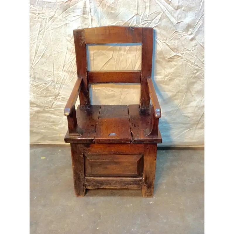 Early 19th Century French Walnut Armchair For Sale 9
