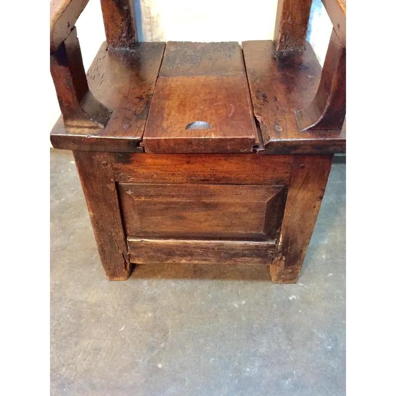 Early 19th Century French Walnut Armchair For Sale 5