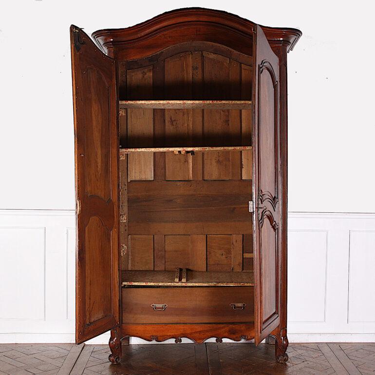 Early 19th Century French Walnut Armoire 7