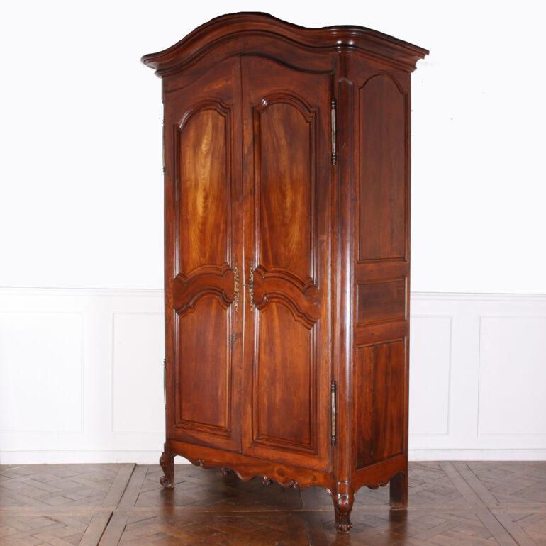 Early 19th Century French Walnut Armoire 1