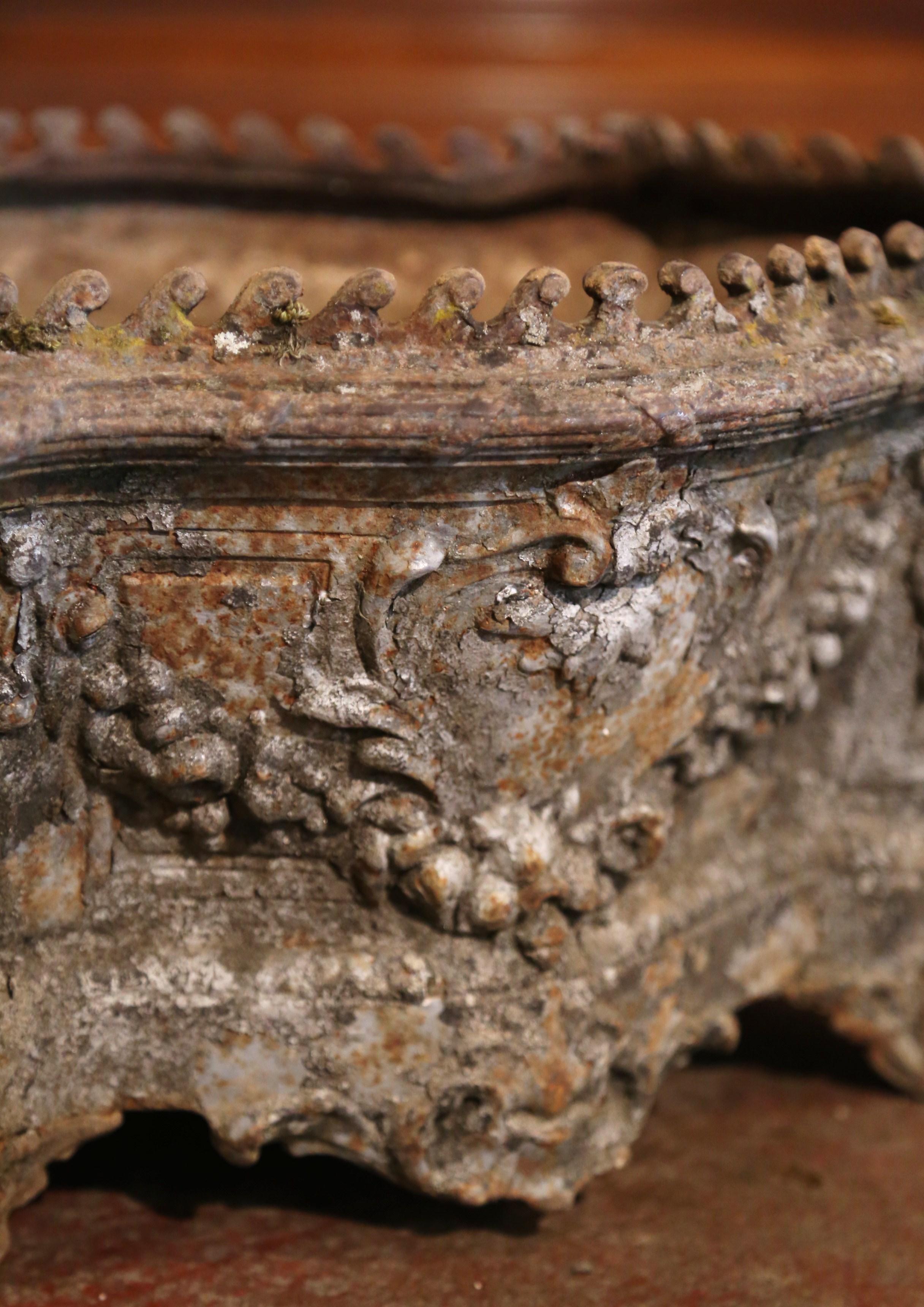 Early 19th Century French Weathered Iron Outdoor Planter Box Jardiniere For Sale 1
