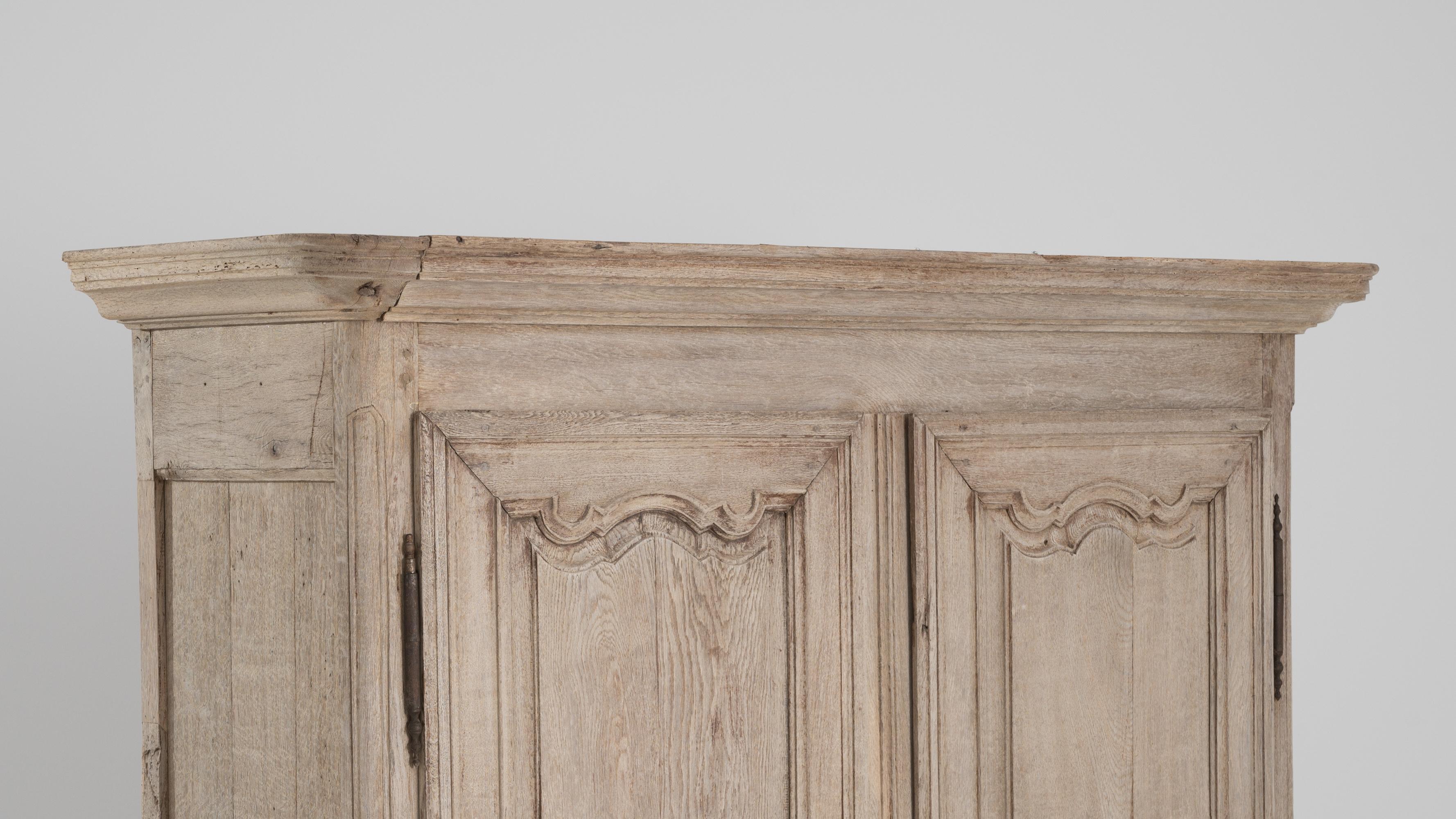 Cabinet en bois français du début du 19ème siècle en vente 3