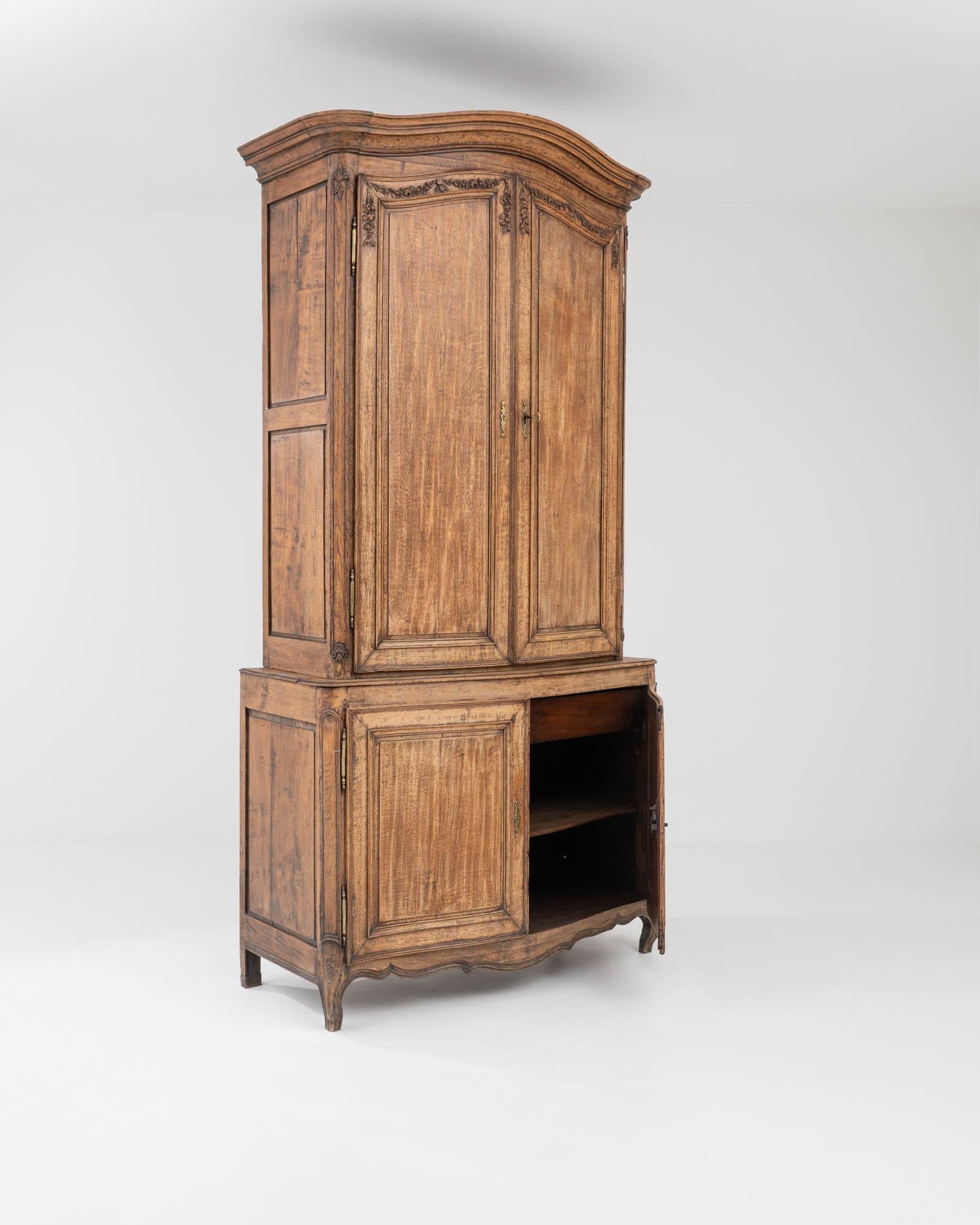 Early 19th Century French Wooden Cabinet For Sale 1