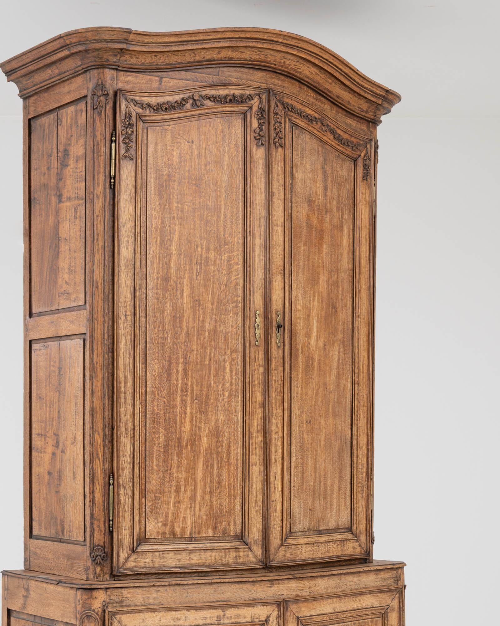 Early 19th Century French Wooden Cabinet For Sale 3
