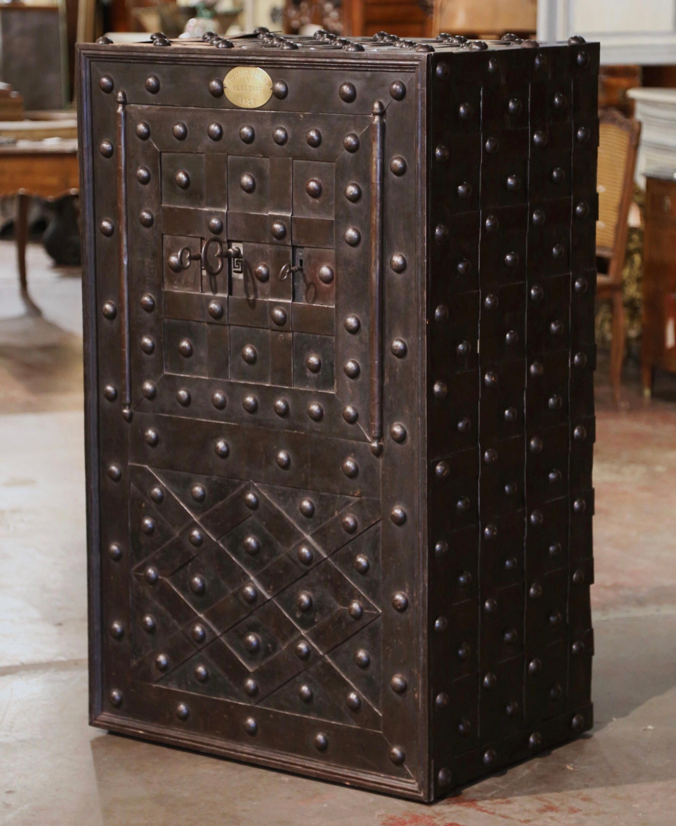 Early 19th Century French Wrought Iron Hobnail Studded Safe Dated 1838  In Excellent Condition For Sale In Dallas, TX