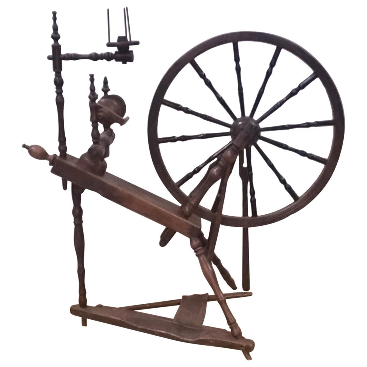 Early 19th Century Fruitwood Spinning Wheel For Sale
