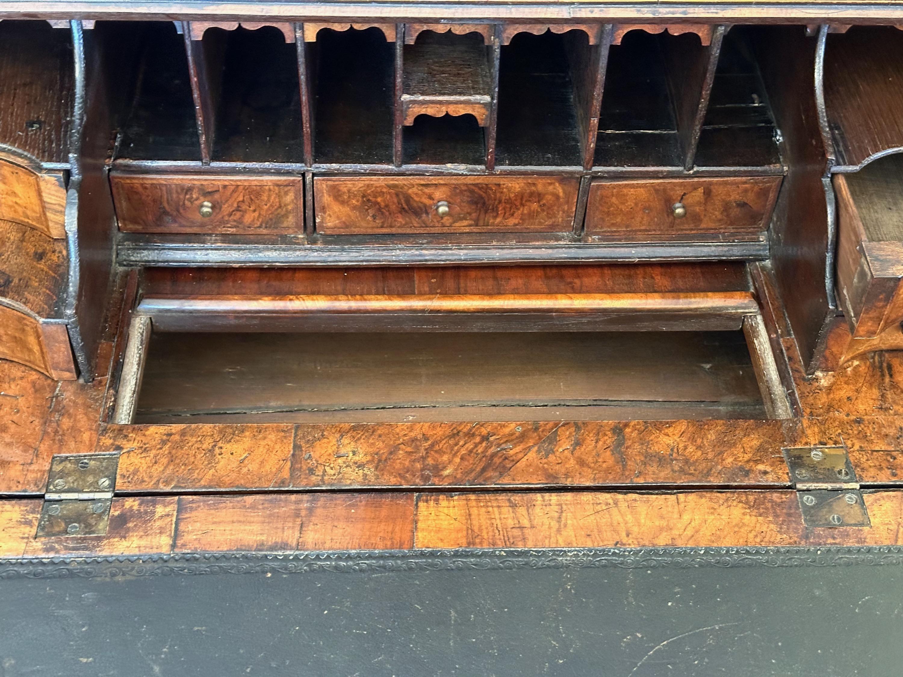Early 19th Century George II Walnut Secretary With Mirrored Doors For Sale 7