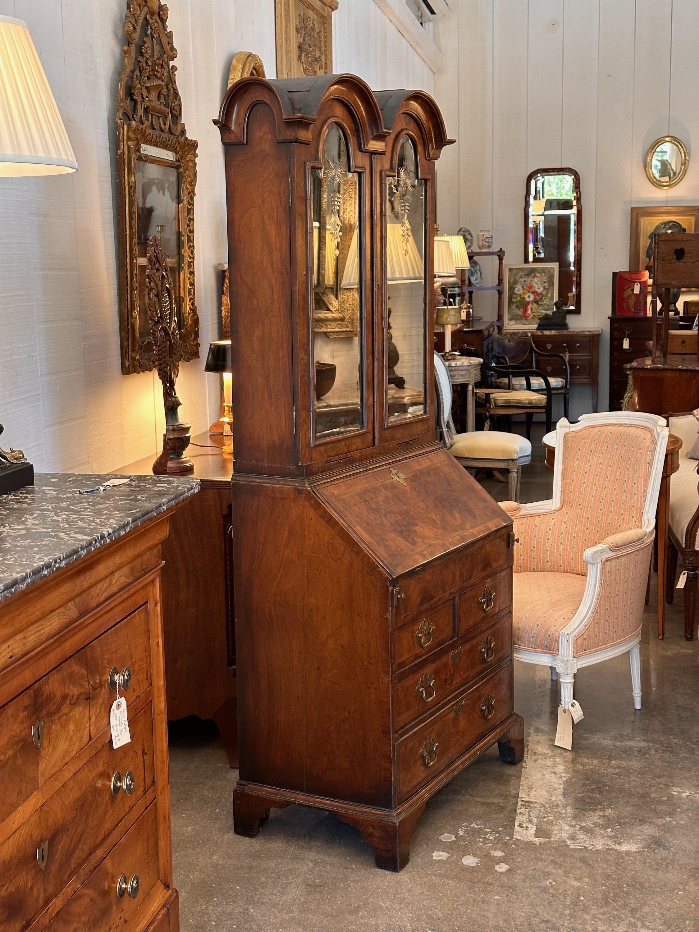 Early 19th Century George II Walnut Secretary With Mirrored Doors For Sale 8