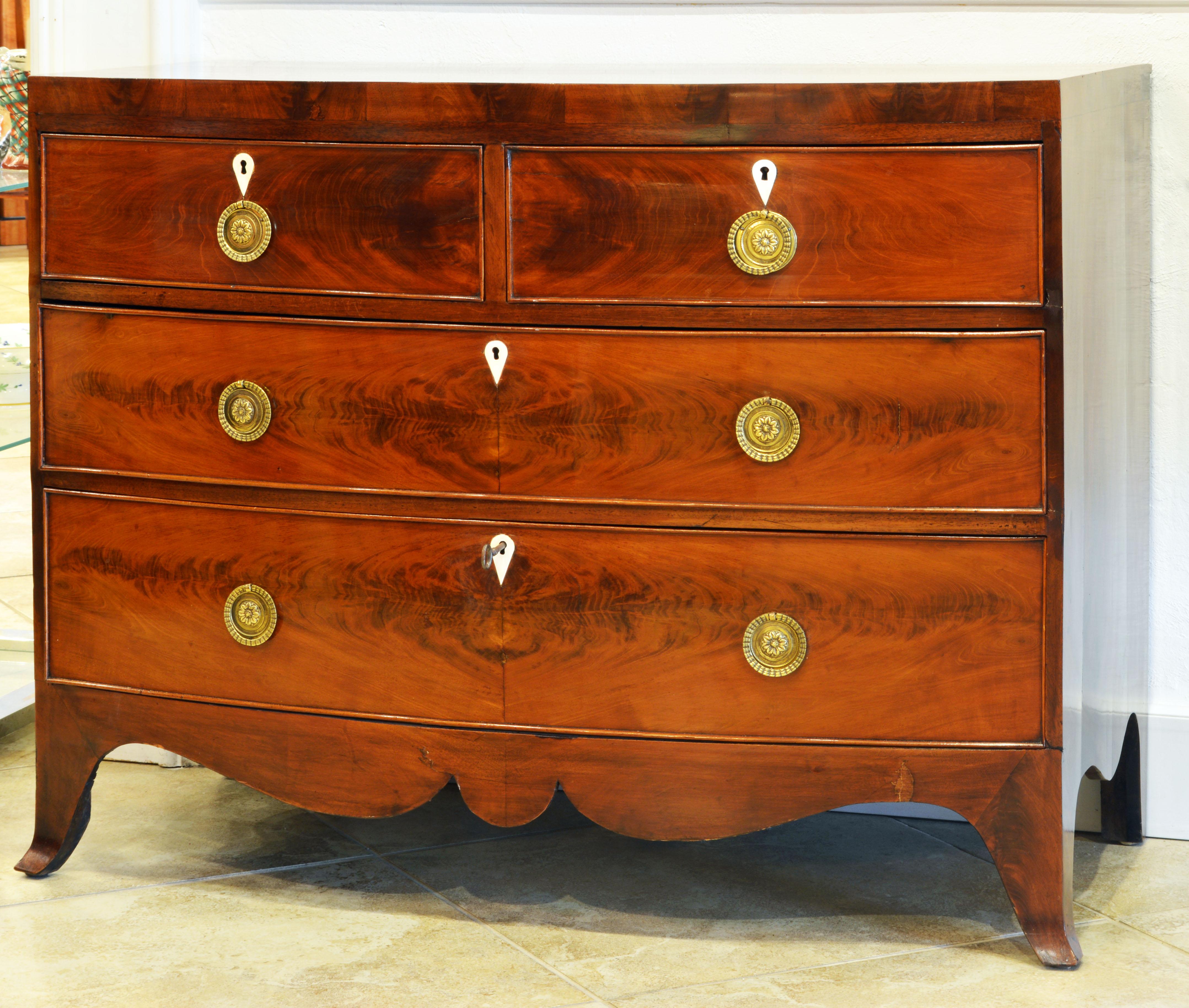 English Early 19th Century George III Bow Front Caddy Top Mahogany Chest of Drawers
