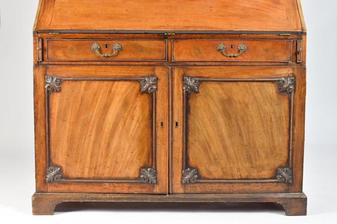 Libreria Chippendale Cinese con specchio del primo Ottocento in vendita 5
