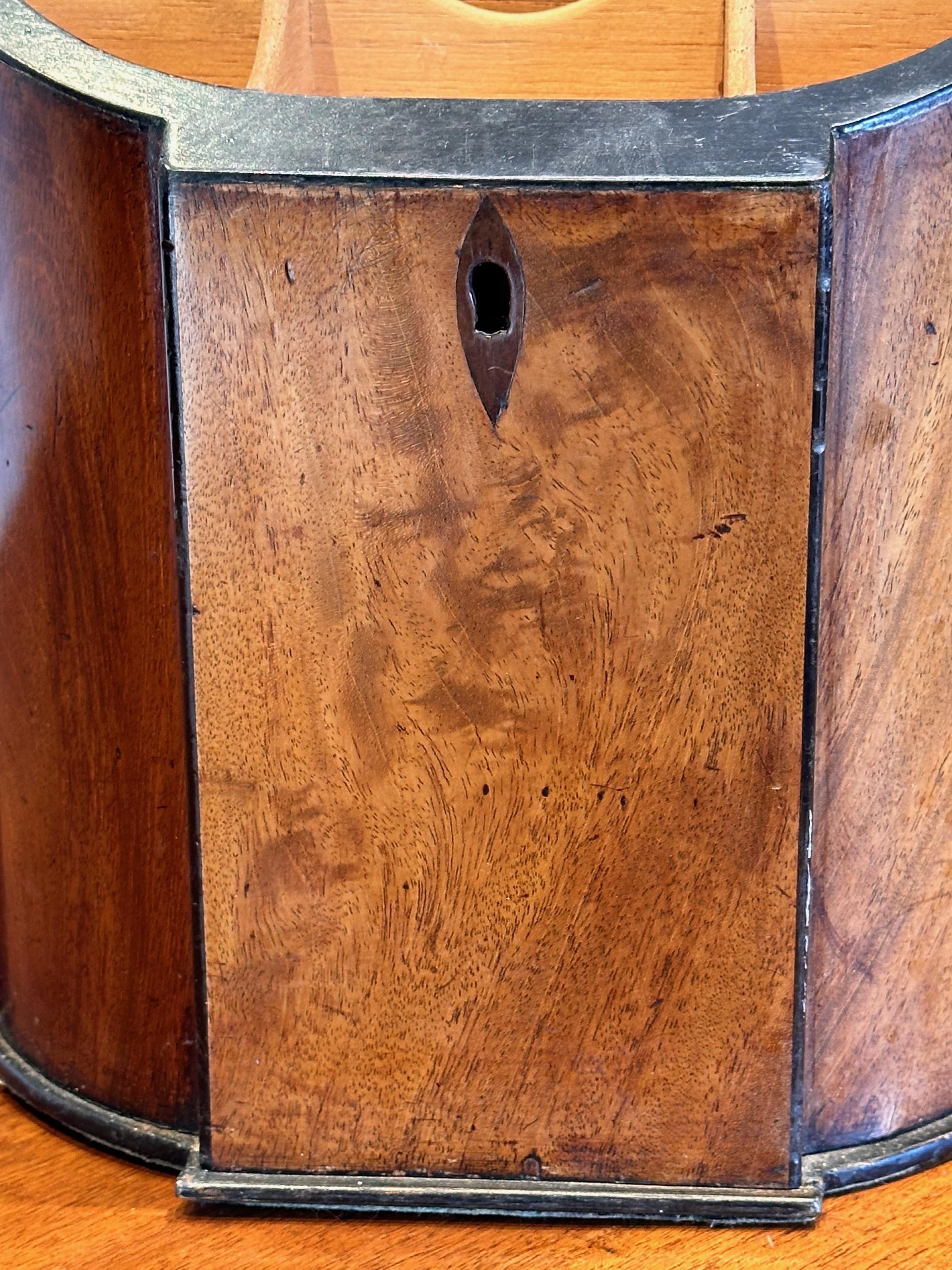 Wood Early 19th Century George III Knife Box For Sale