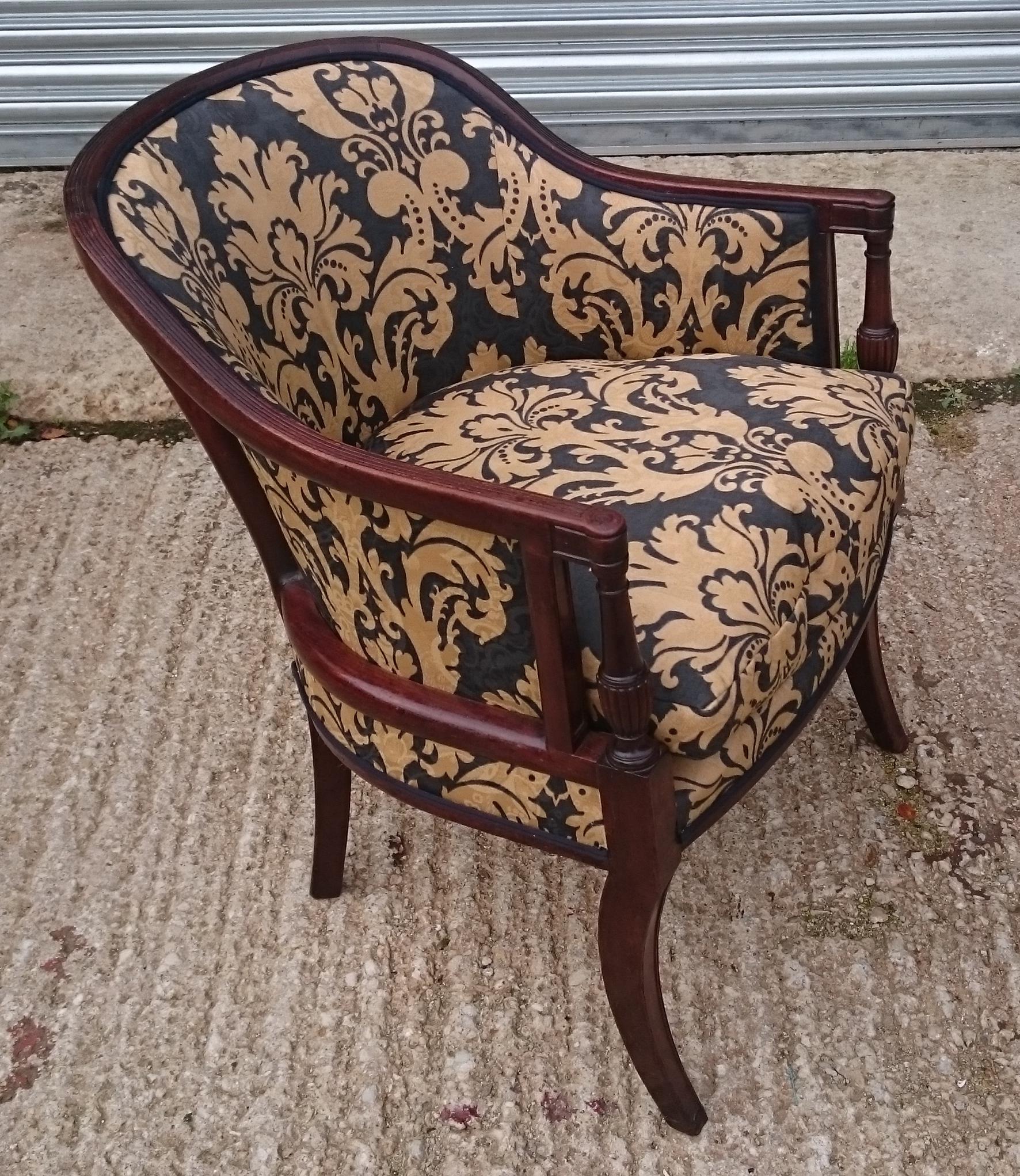 British Early 19th Century George III Period Mahogany Antique Library Chair For Sale
