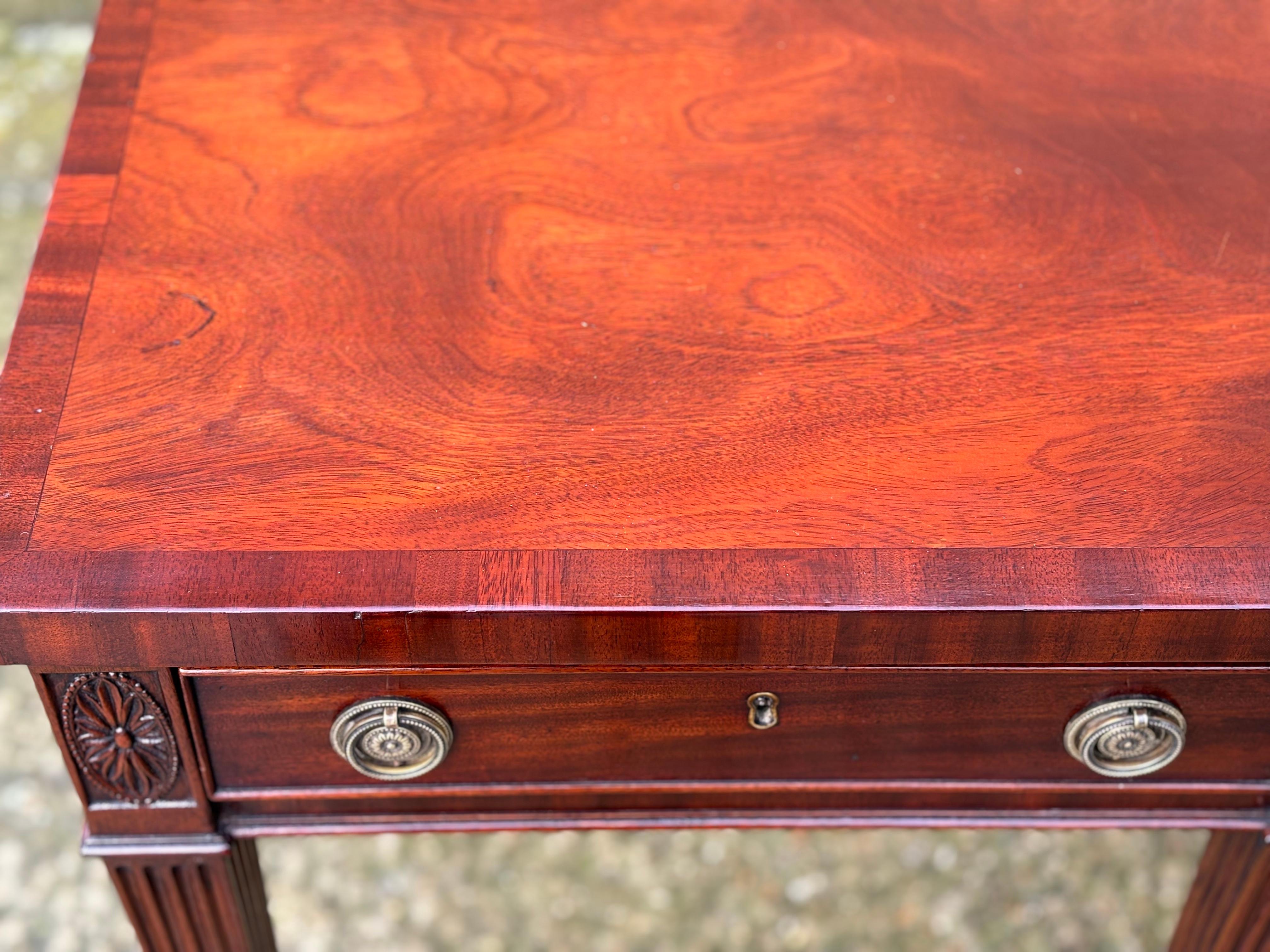 Wood Early 19th Century George III Period Mahogany Serving Table For Sale