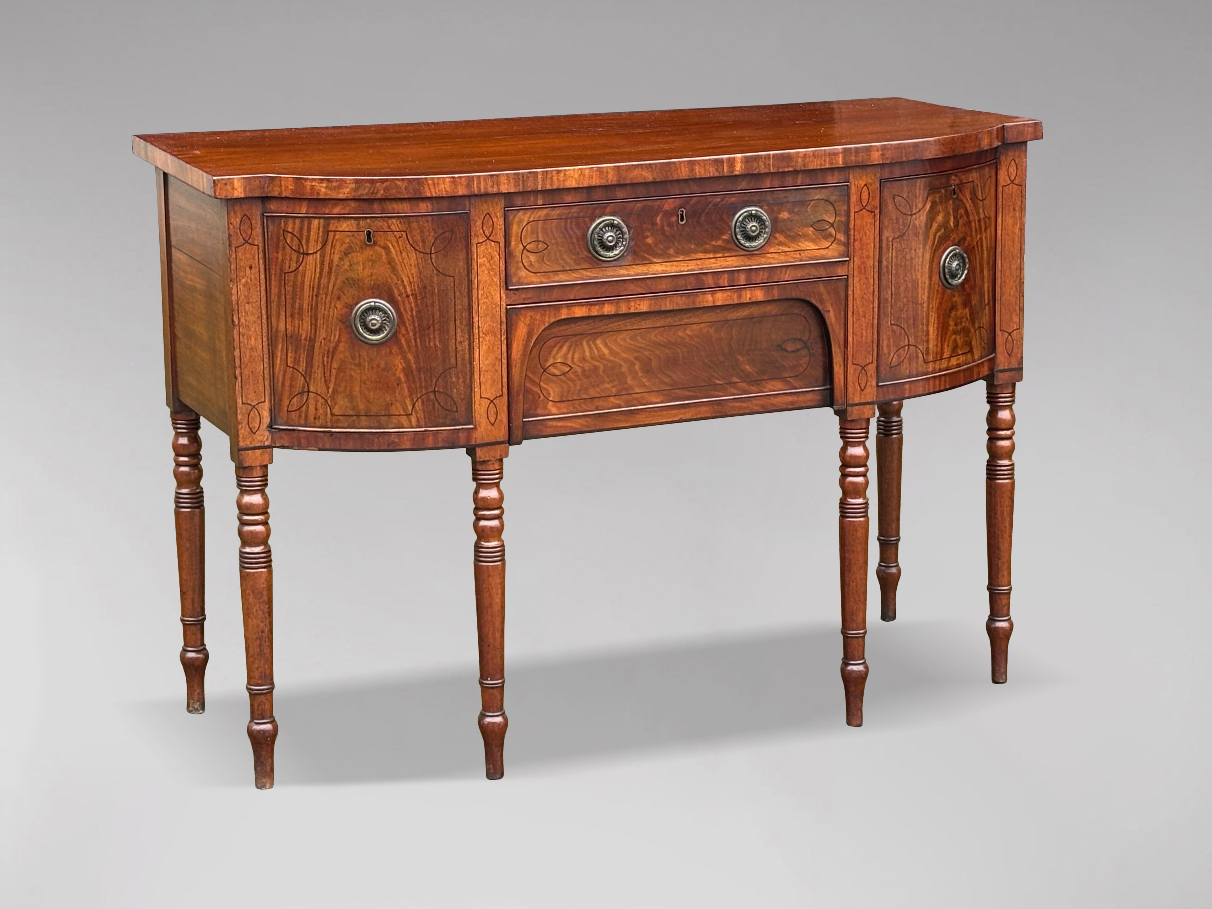 Early 19th Century George III Period Sideboard For Sale 2