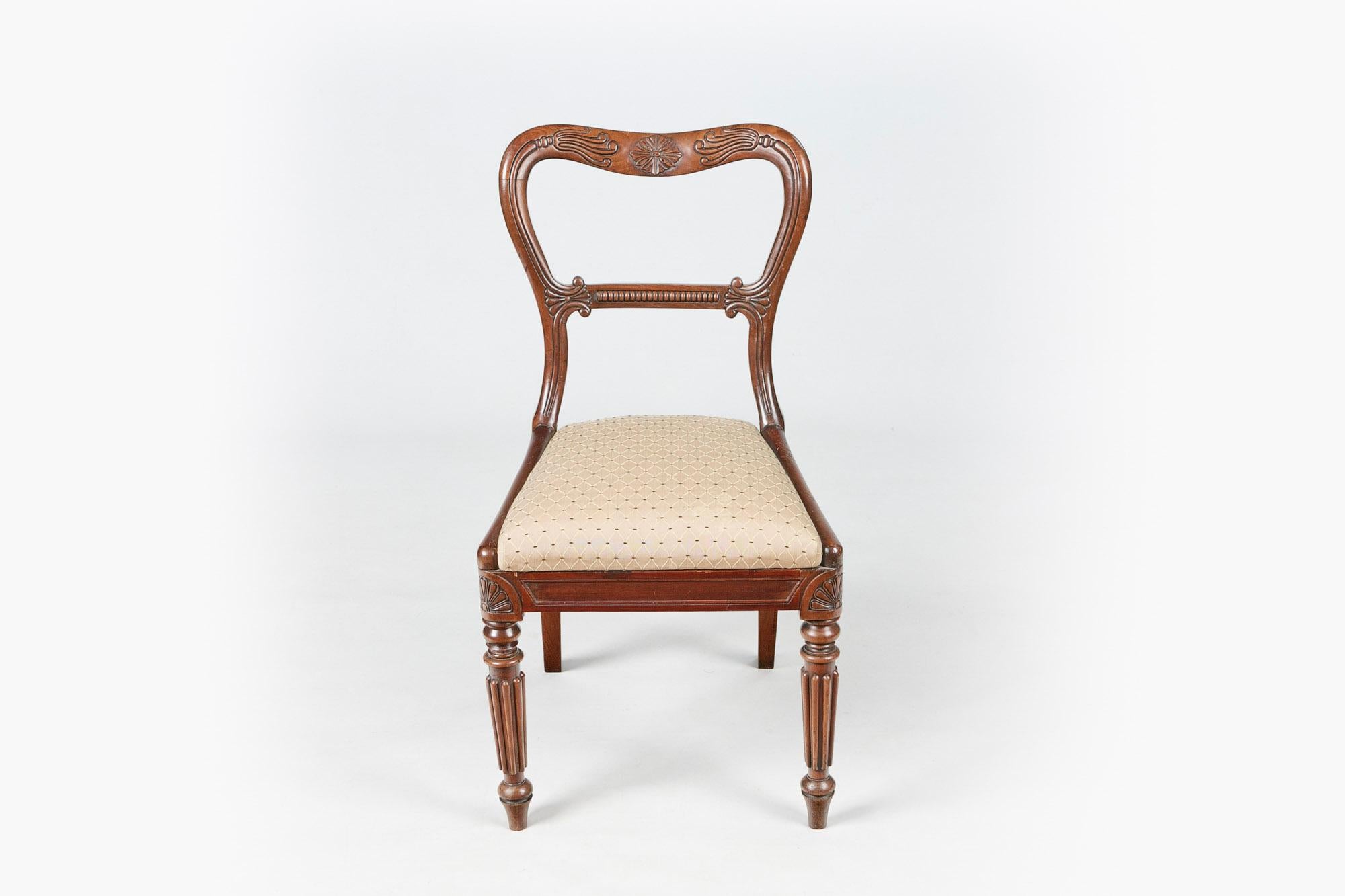 Anglais Paire de chaises George IV du début du XIXe siècle par Gillows of Lancaster and London en vente