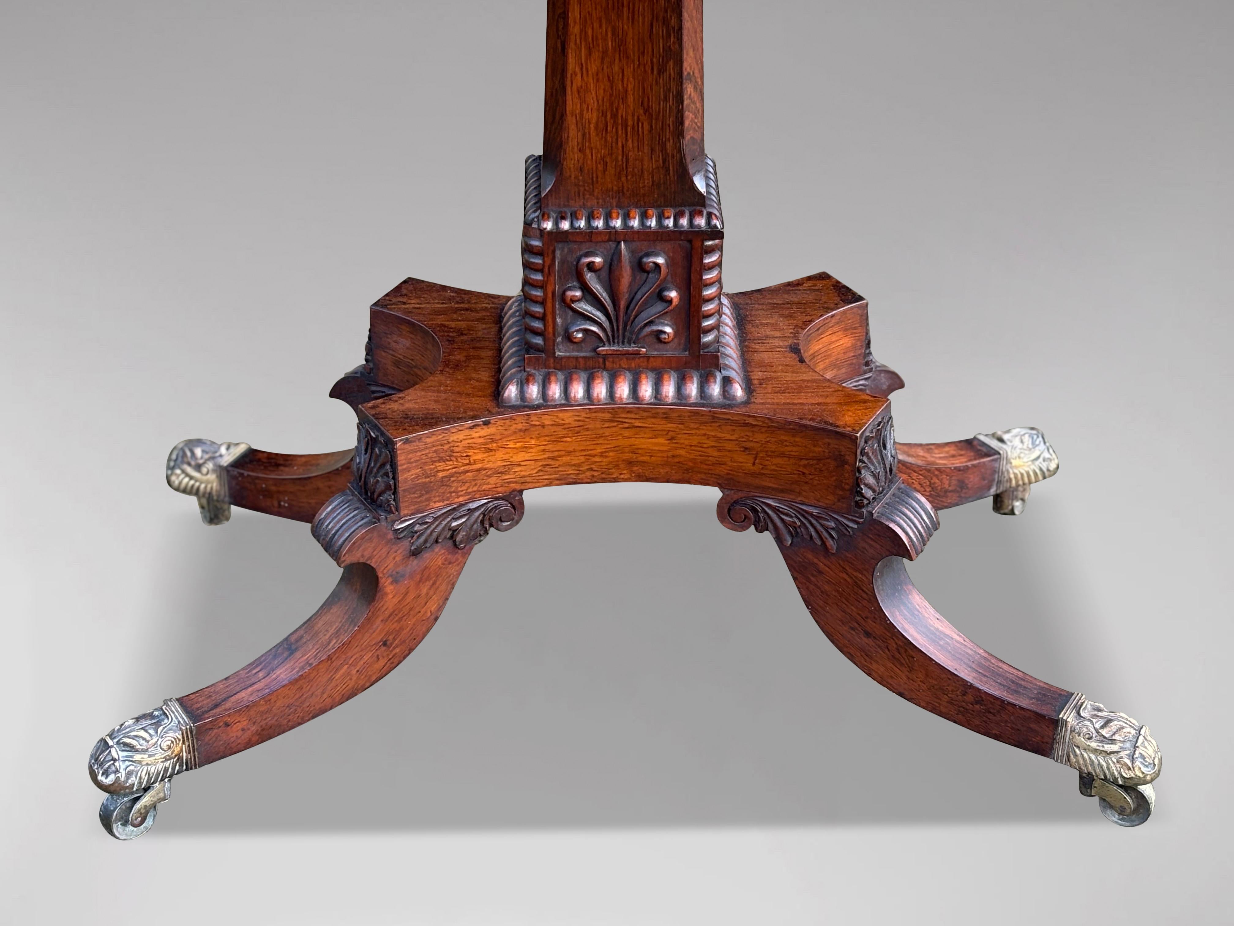 Mesa de cartas plegable de palisandro de principios del siglo XIX, época de Jorge IV en venta 2