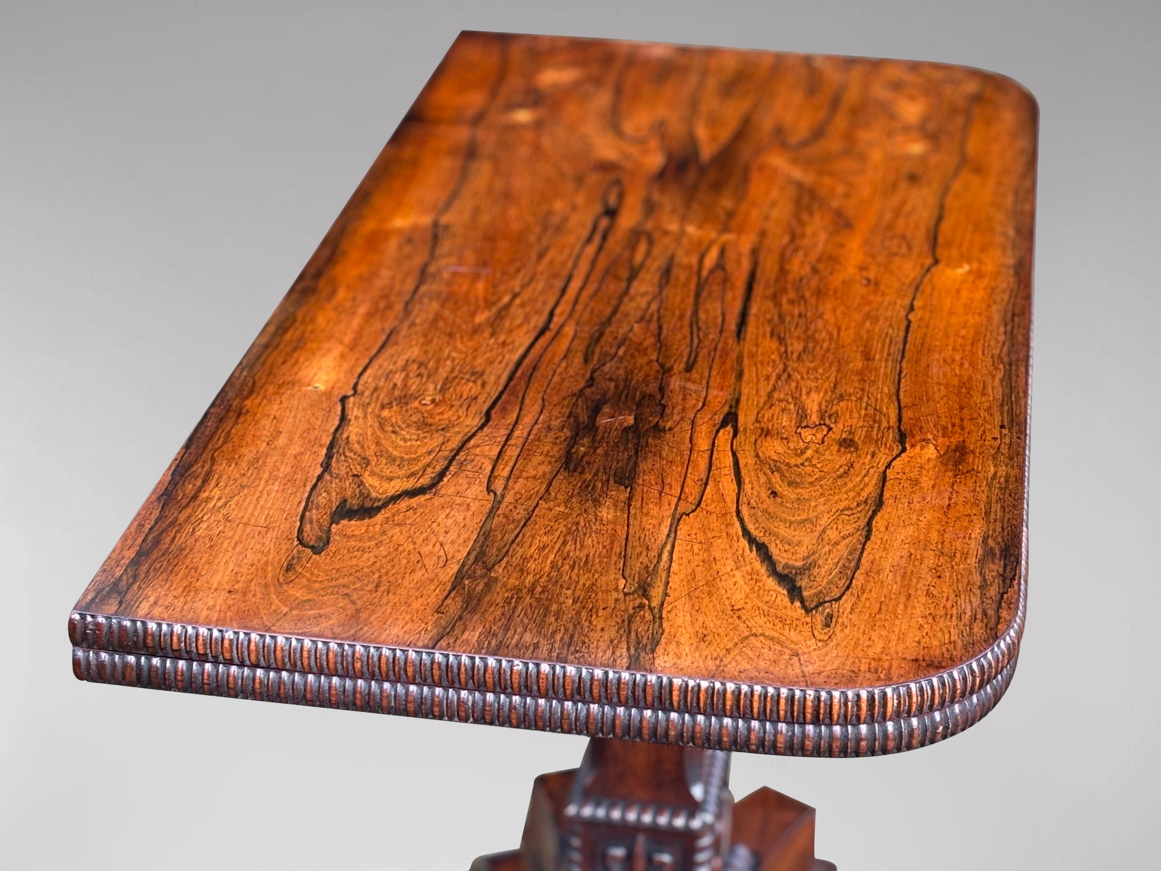 Mesa de cartas plegable de palisandro de principios del siglo XIX, época de Jorge IV en venta 3