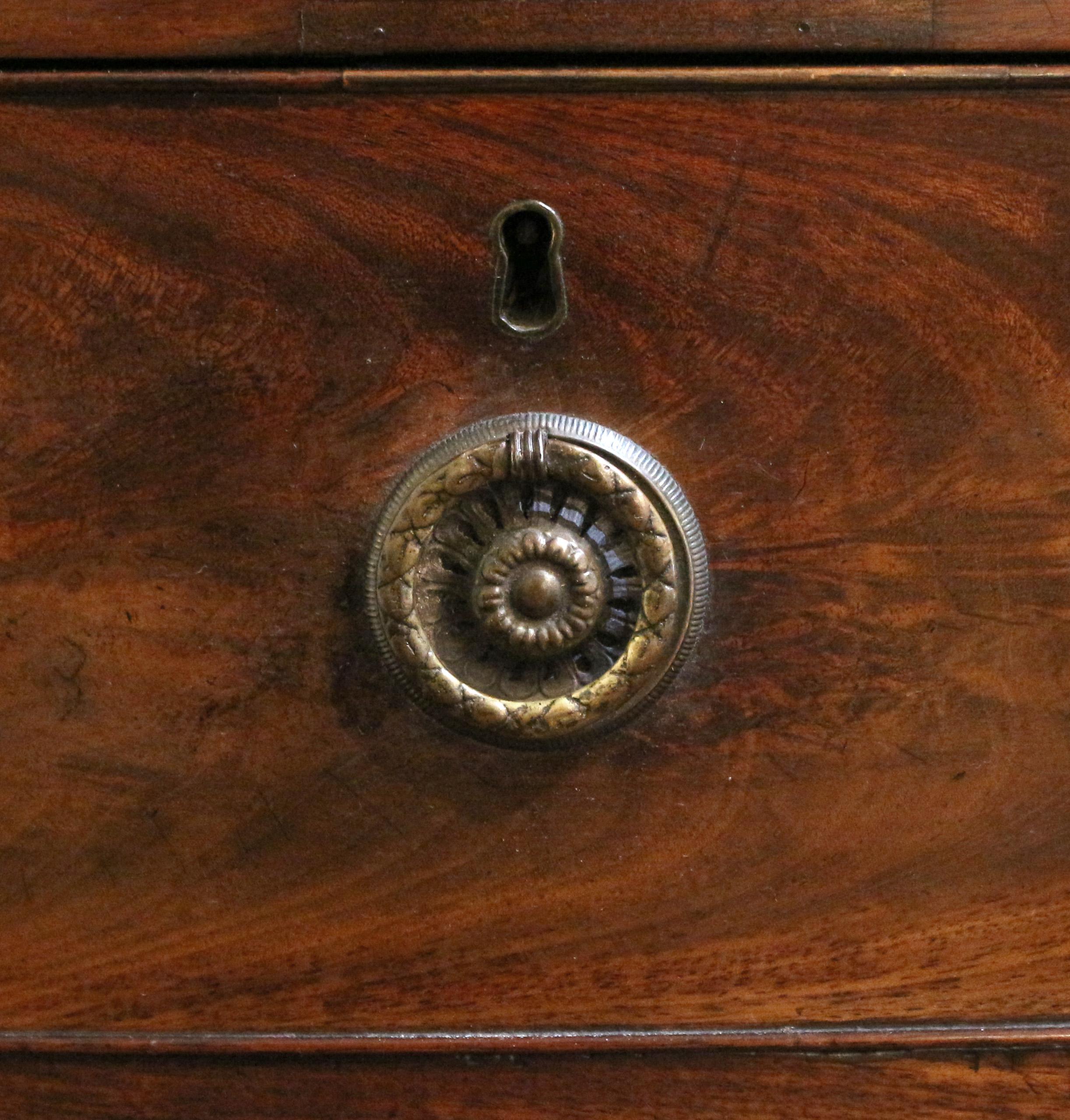 Early 19th Century Georgian Bowfront Chest of Drawers 3