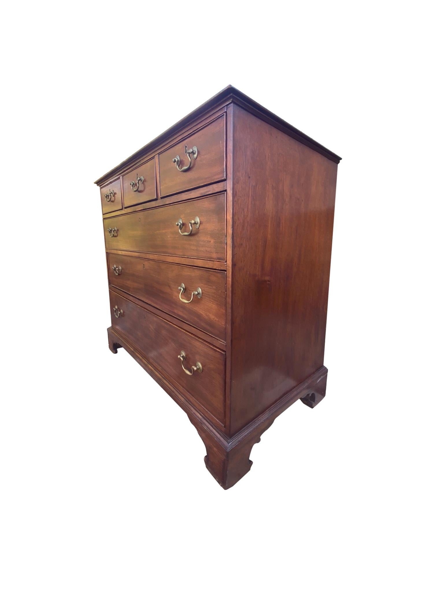 George III Early 19th Century Georgian Era Chest of Drawers For Sale