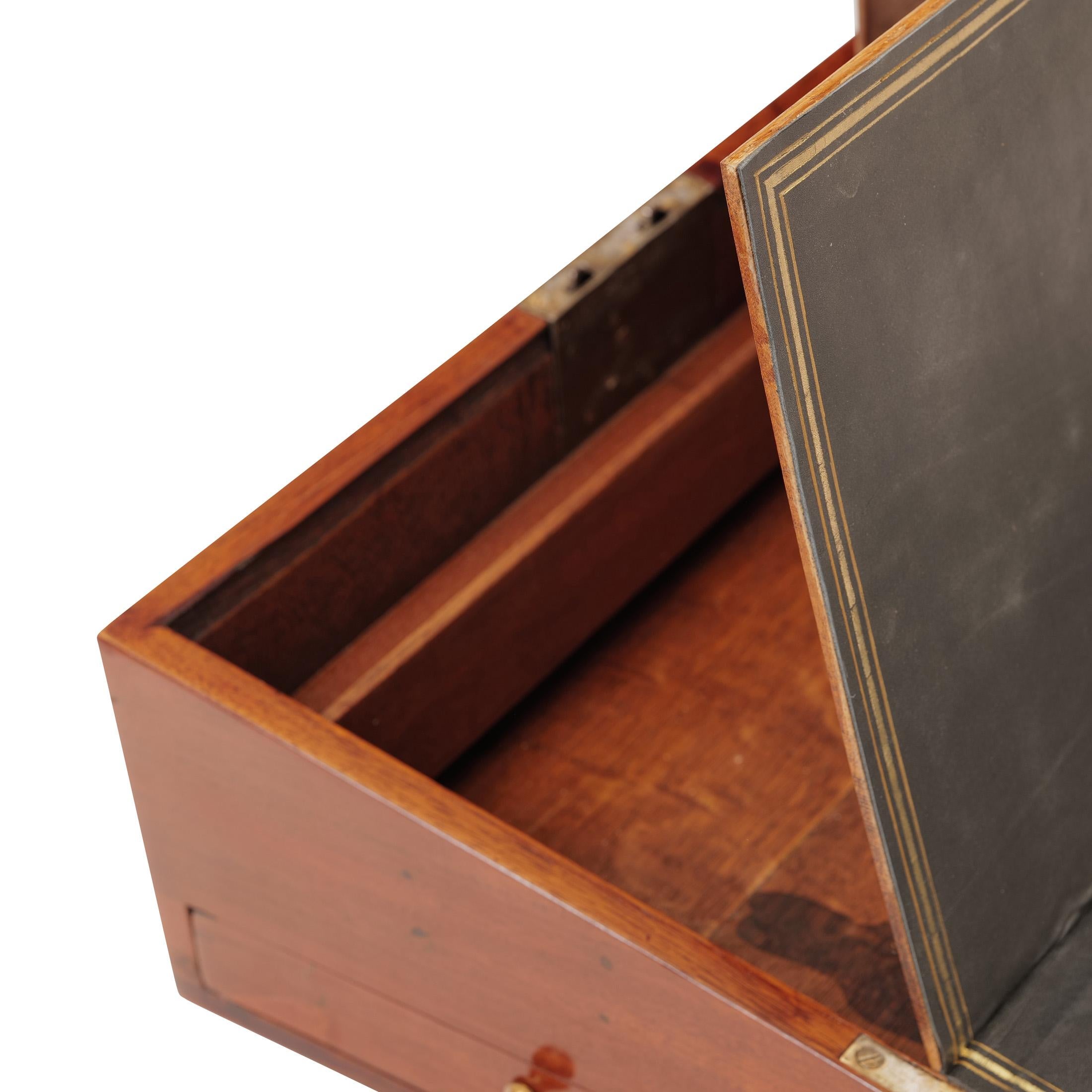 Early 19th Century Georgian English Travel Writing Box Mahogany For Sale 3