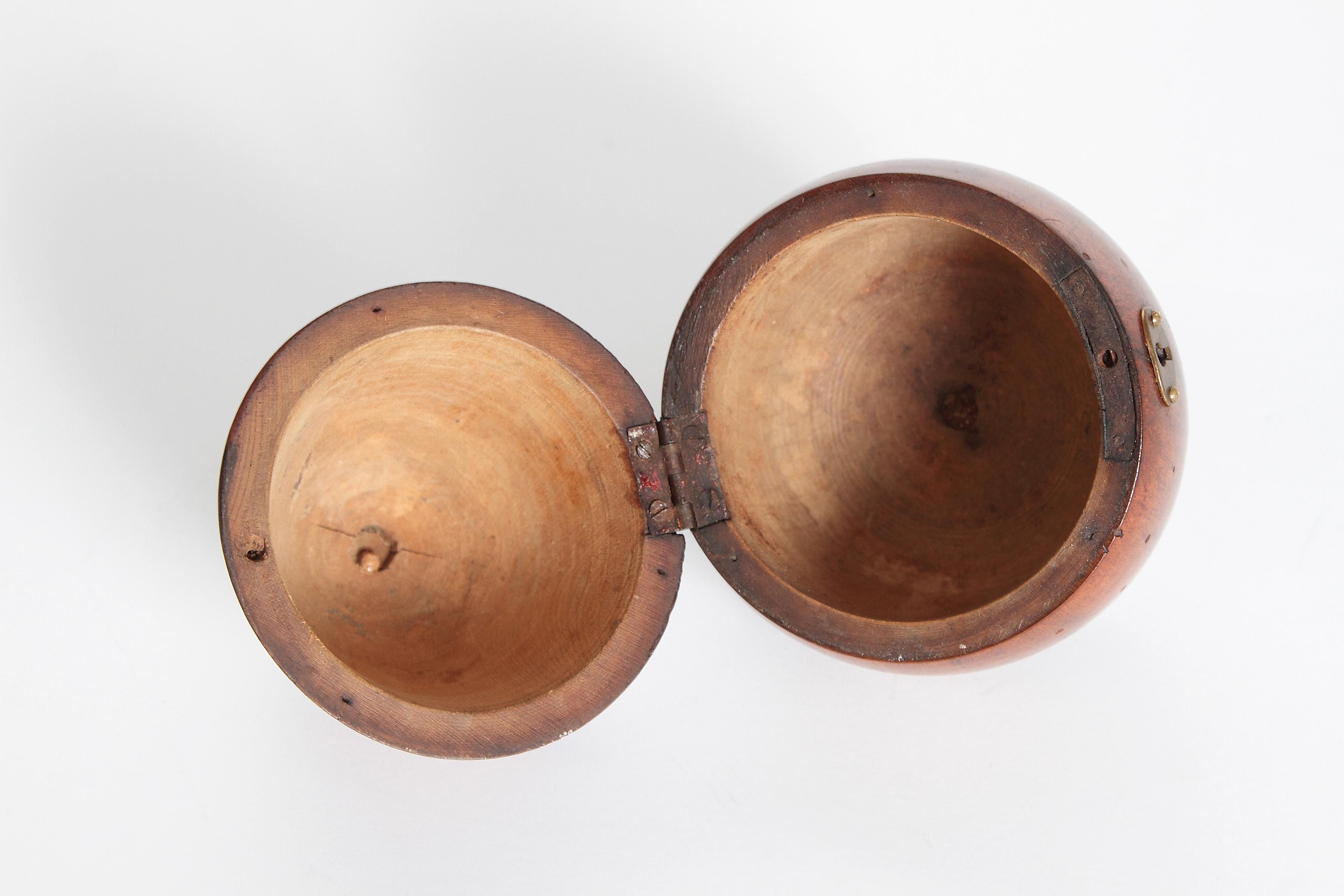 Early 19th Century Georgian Fruitwood Pear Form Tea Caddy 7