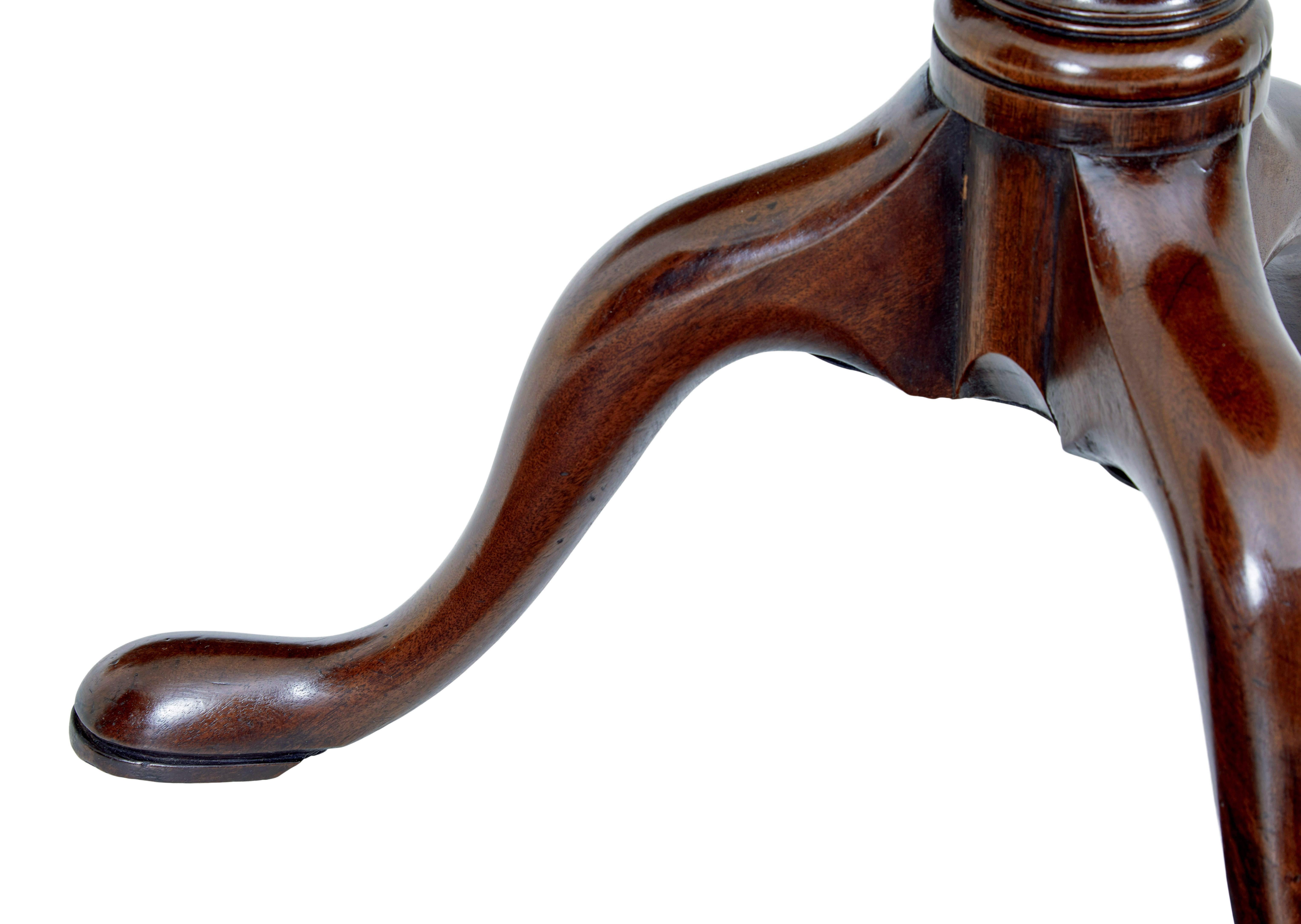 XIXe siècle Early 19th century Georgian mahogany tripod table en vente