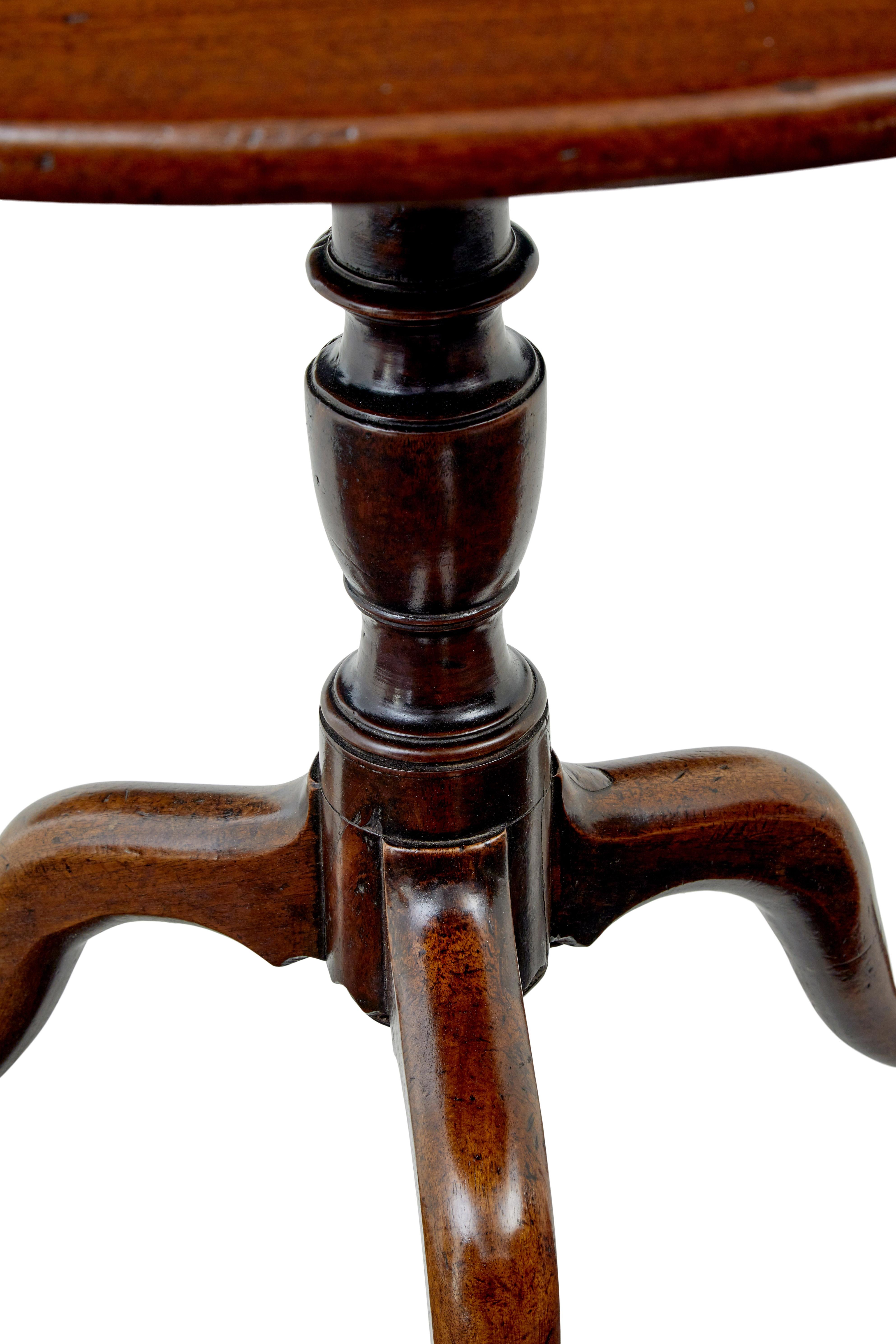 Mahogany Early 19th century Georgian tripod table For Sale