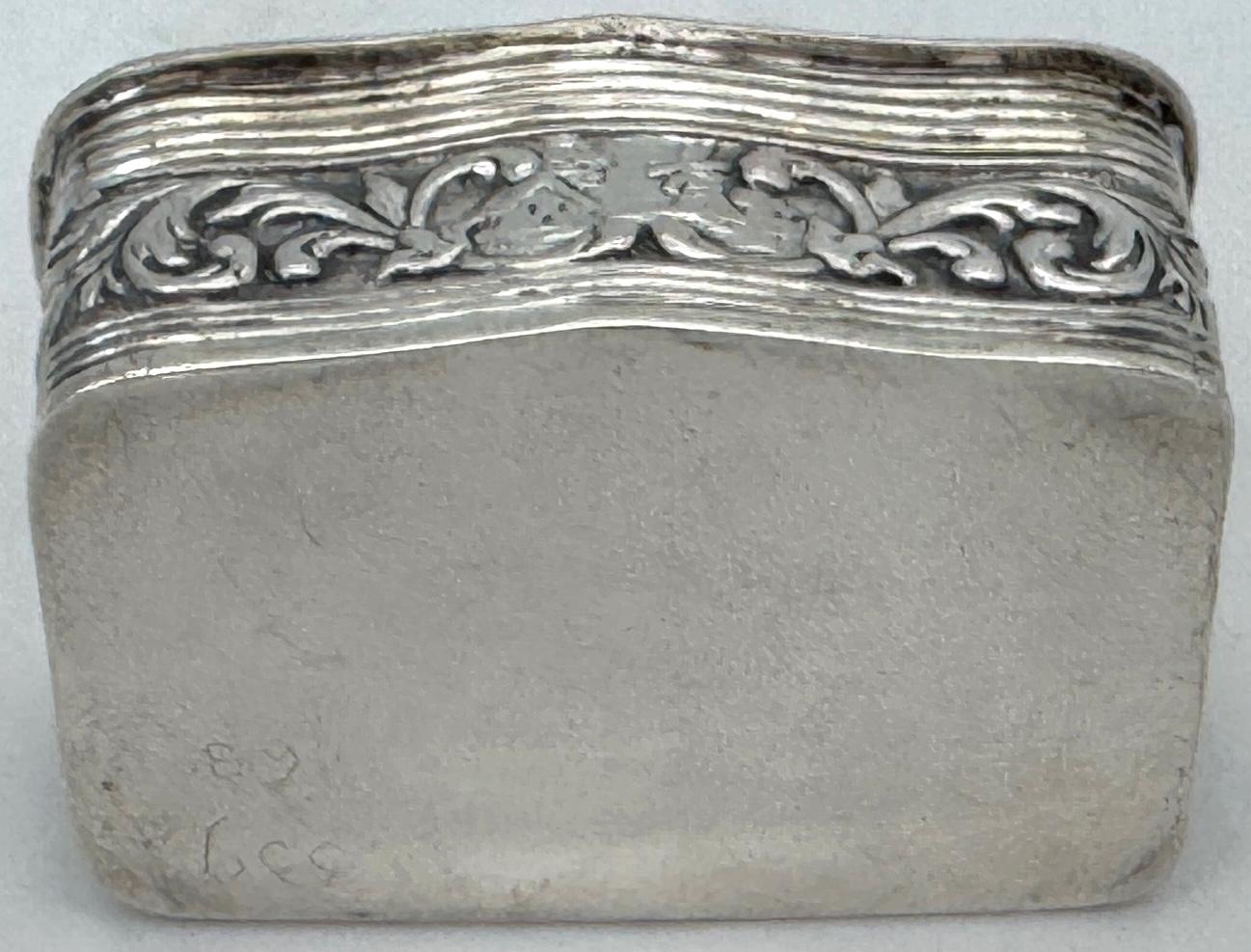 Caja paisajística alemana de plata repujada de 13 lts de principios del siglo XIX, Hanau, c. 1820 en venta 7