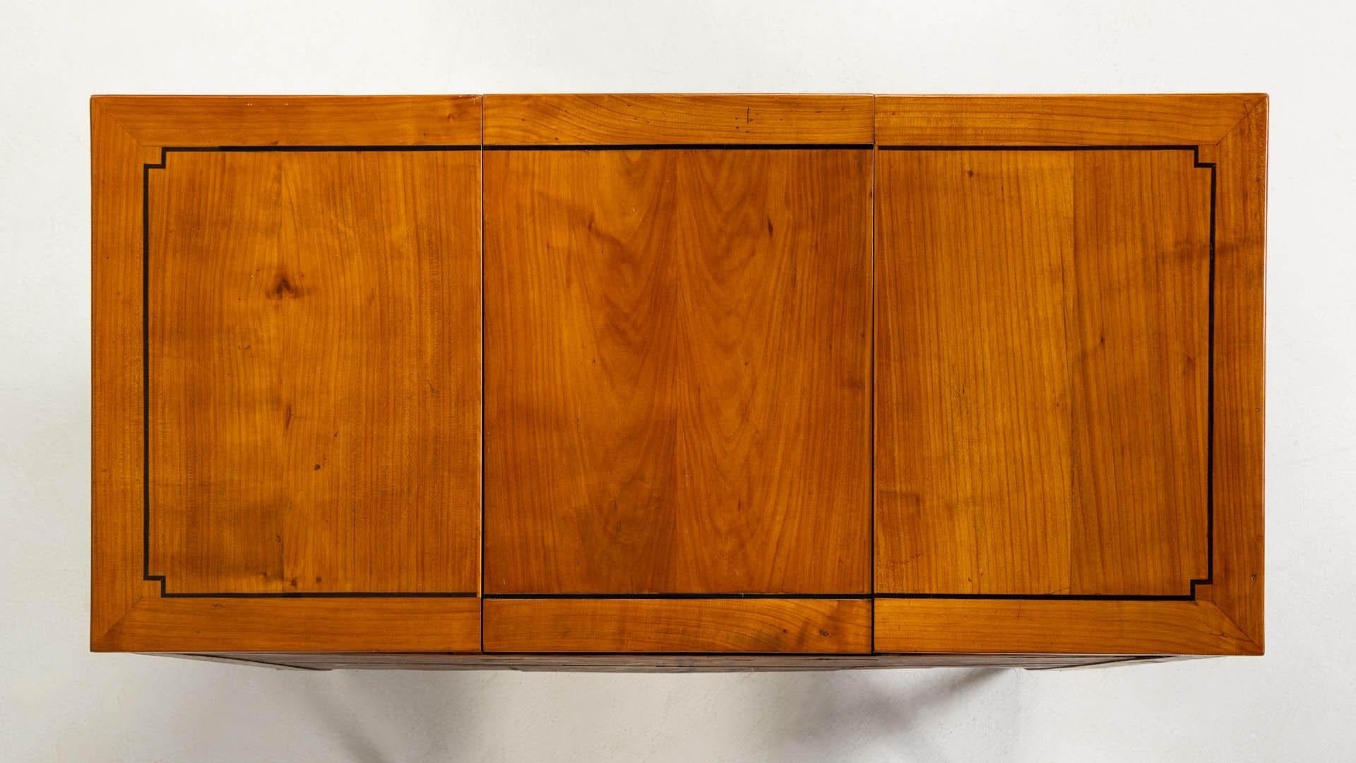 Escritorio o tocador Biedermeier alemán de principios del siglo XIX, madera de cerezo en venta 10