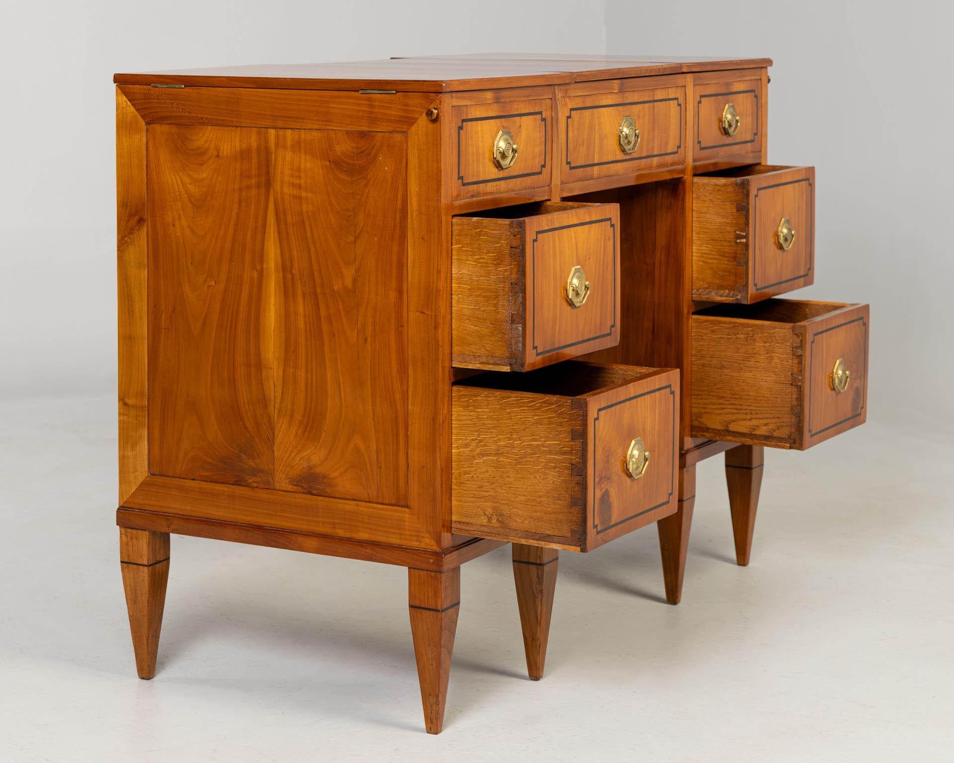 Escritorio o tocador Biedermeier alemán de principios del siglo XIX, madera de cerezo en venta 12