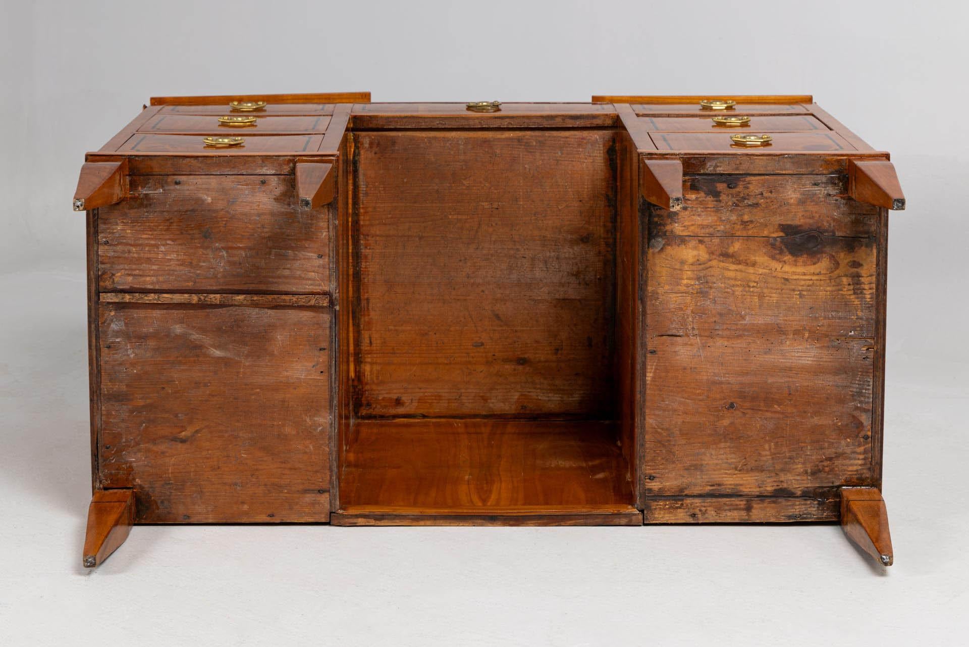 Escritorio o tocador Biedermeier alemán de principios del siglo XIX, madera de cerezo en venta 14