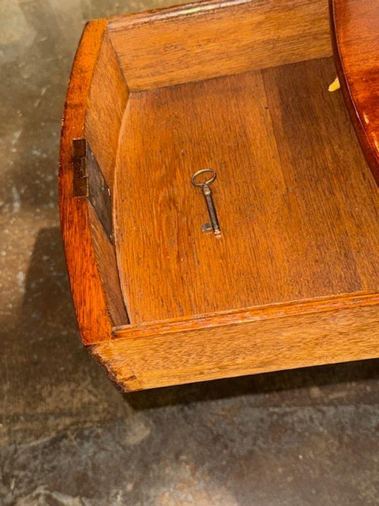 Centro de caoba Biedermeier alemán de principios del siglo XIX en venta 3