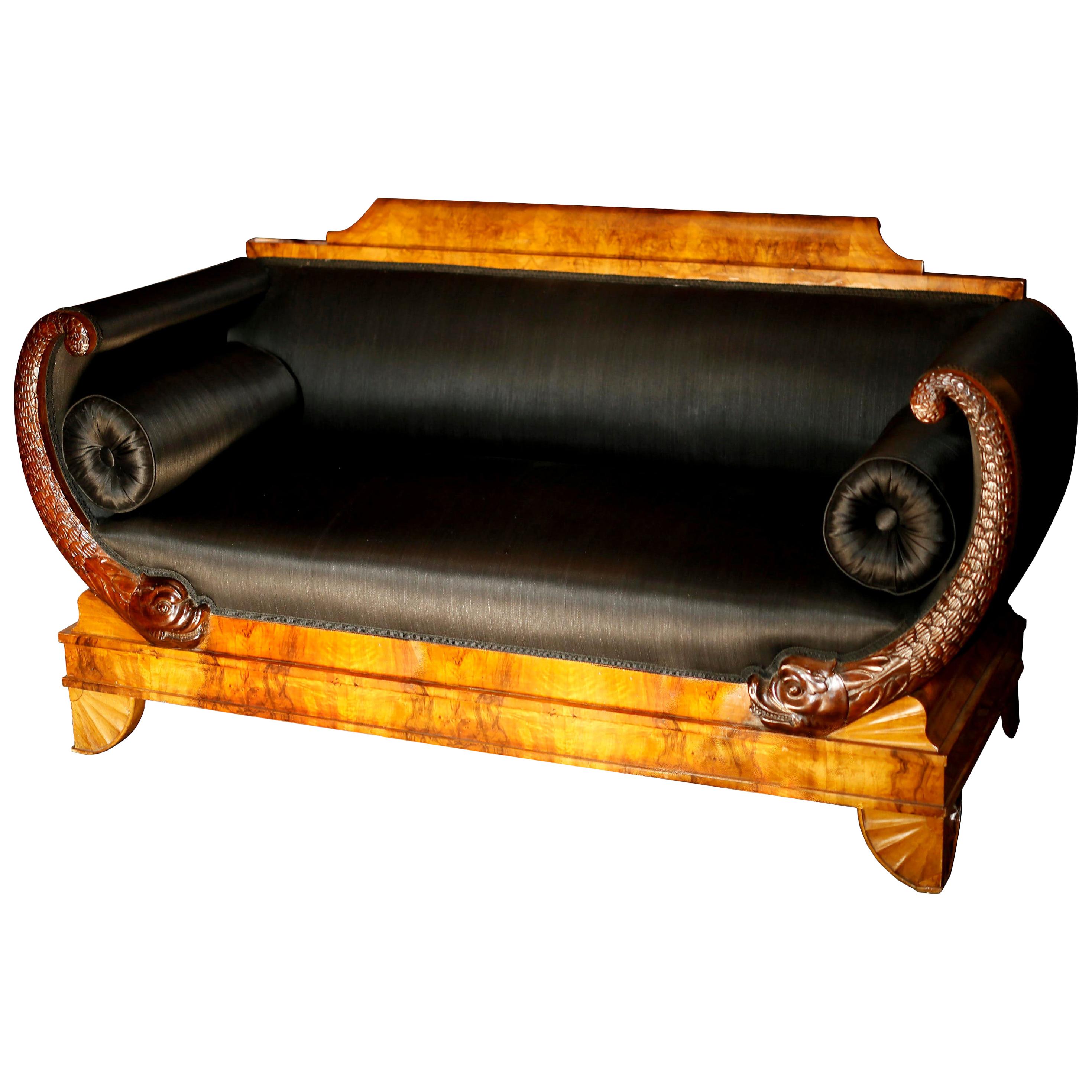 Early 19th Century German Burl Walnut Biedermeier Sofa in Black Horsehair Fabric