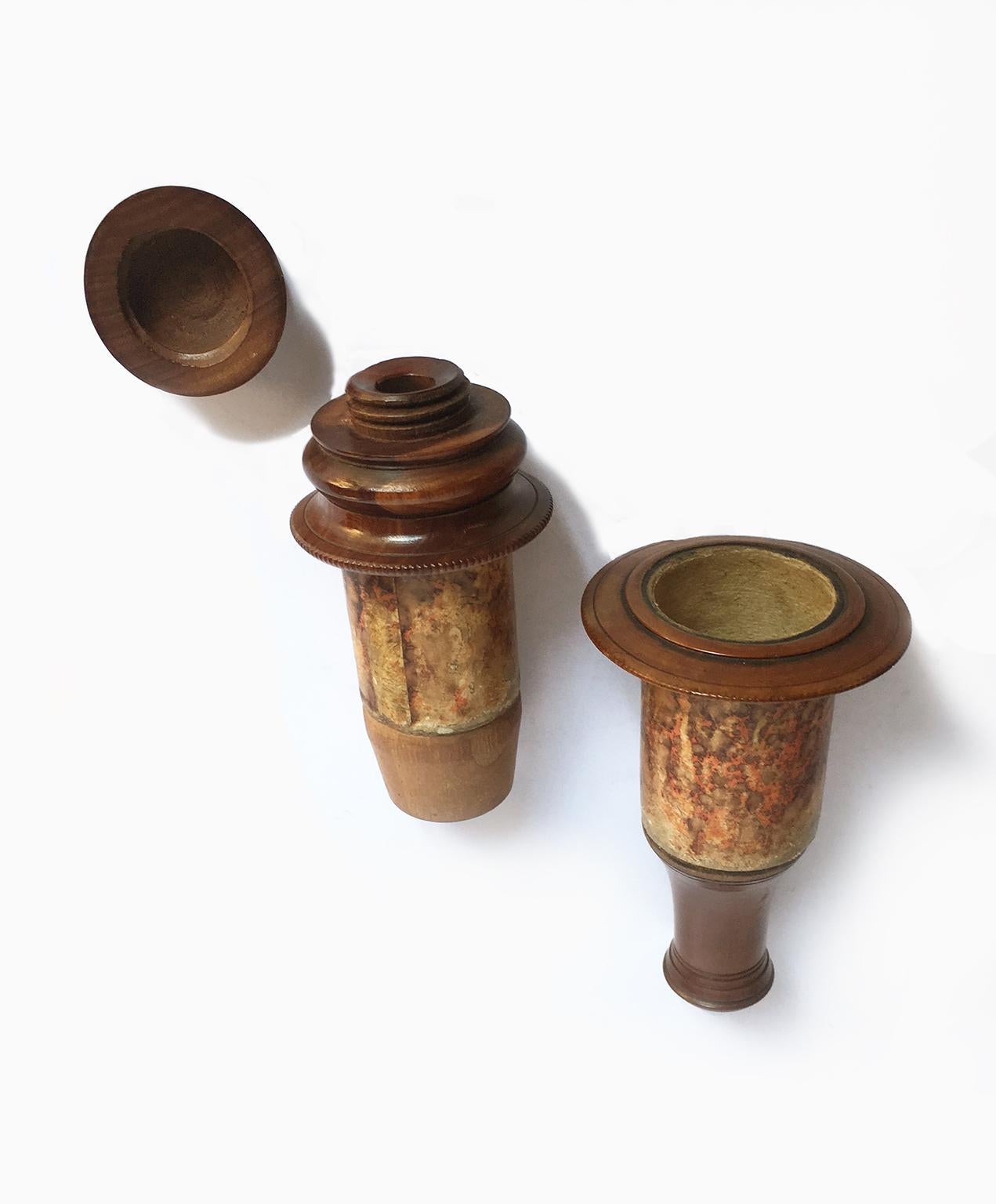 Early 19th Century German Wood and Cardboard Microscope, circa 1820 In Good Condition In Milano, IT