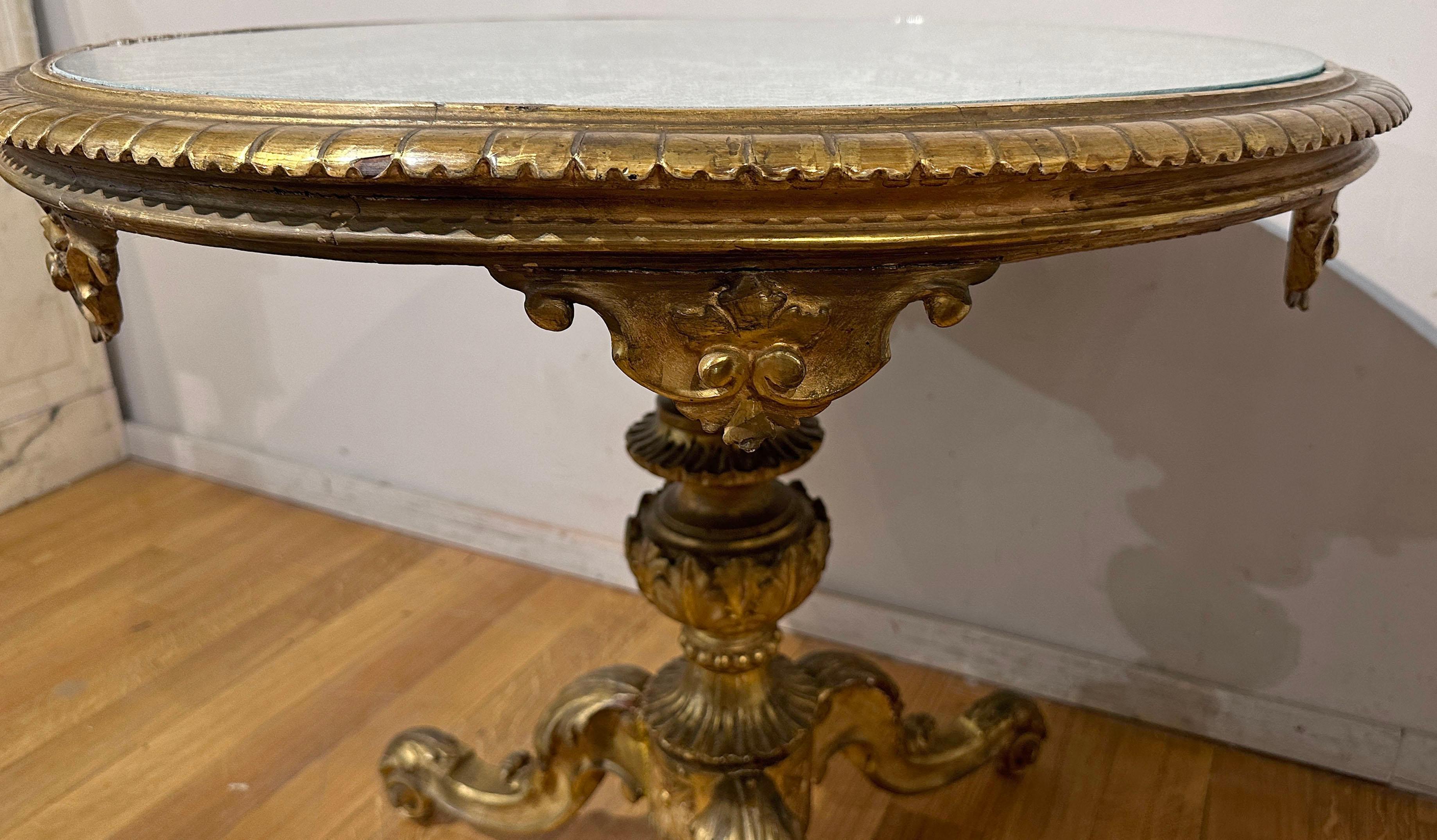 EARLY 19th CENTURY GILDED WOOD TEA TABLE  For Sale 1