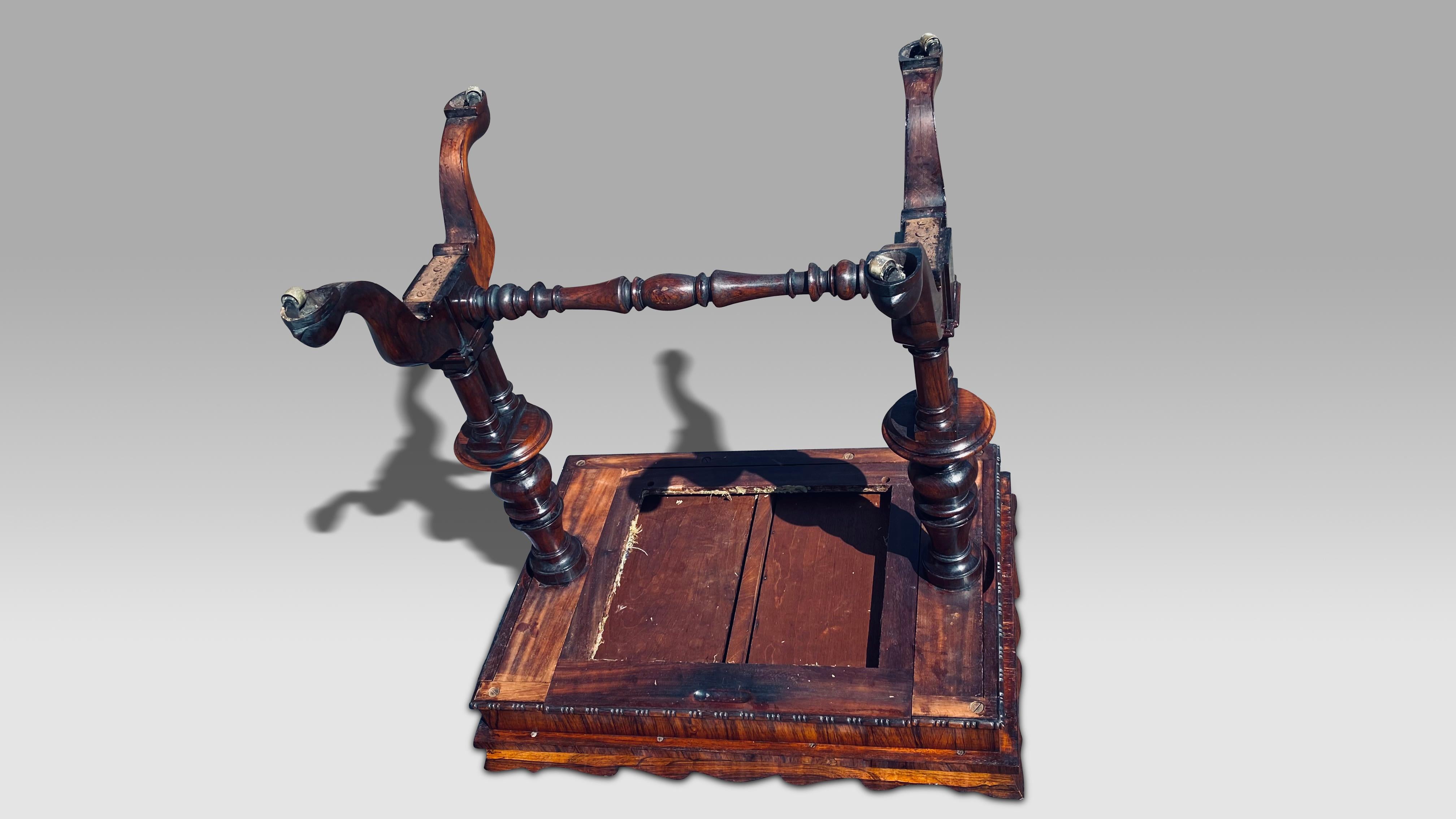 Poli Table de travail en palissandre Gillows du début du 19e siècle en vente