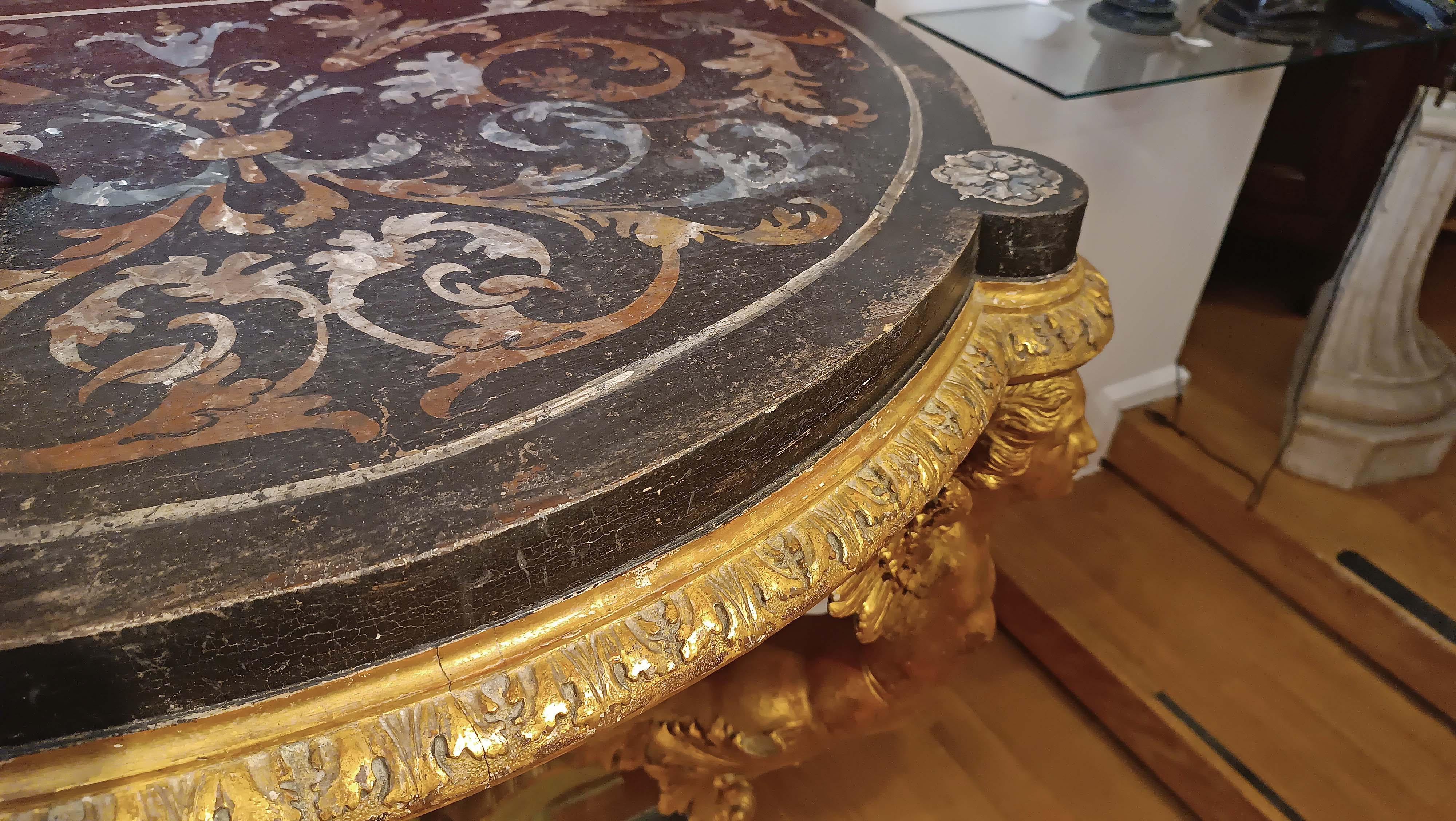 EARLY 19th CENTURY GILT AND PAINTED EMPIRE CONSOLE TABLE In Good Condition For Sale In Firenze, FI